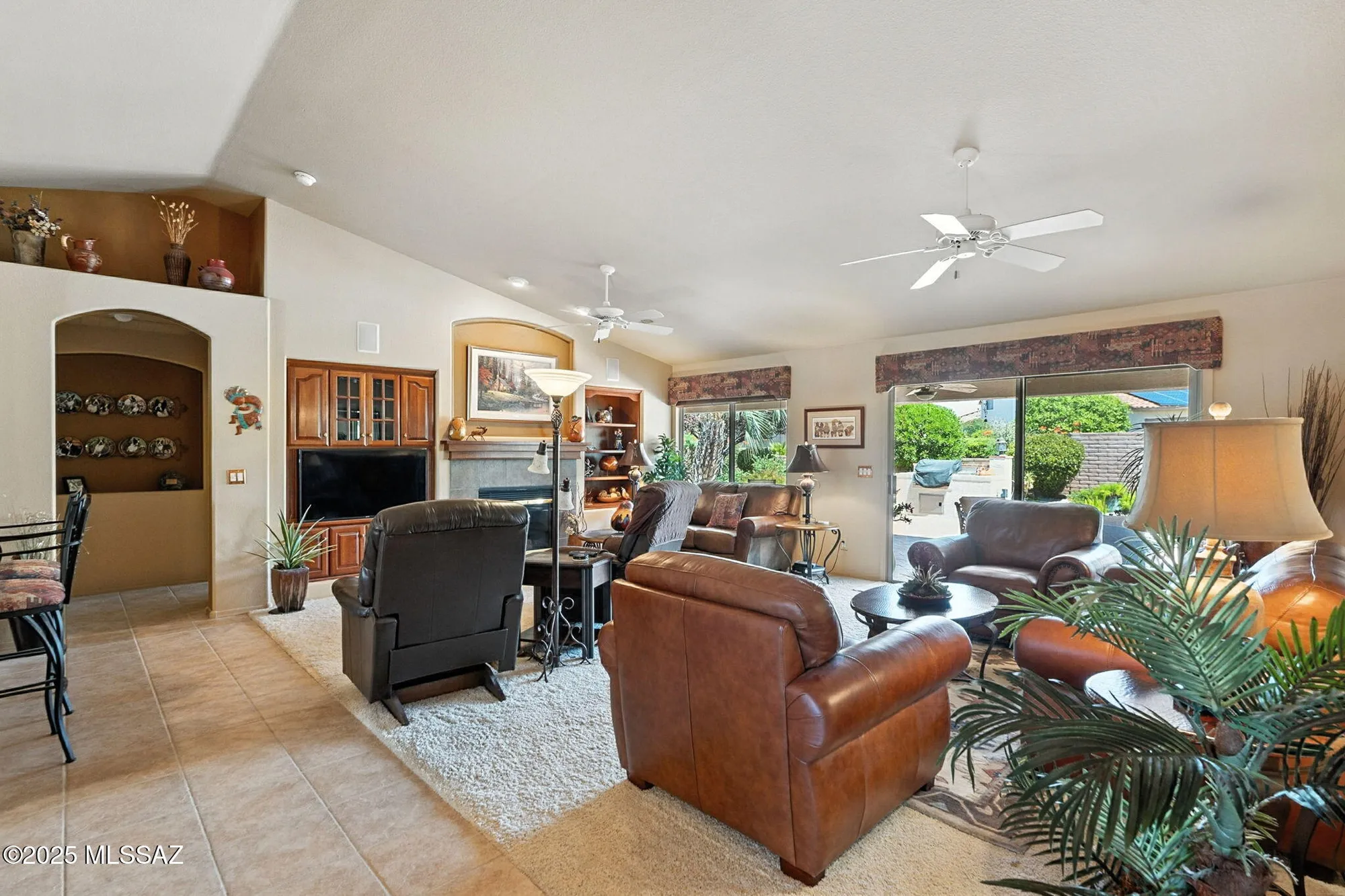 Property Slideshow image 8 of 39 | 1712 n laguna oaks dr, Green Valley, AZ, 85614