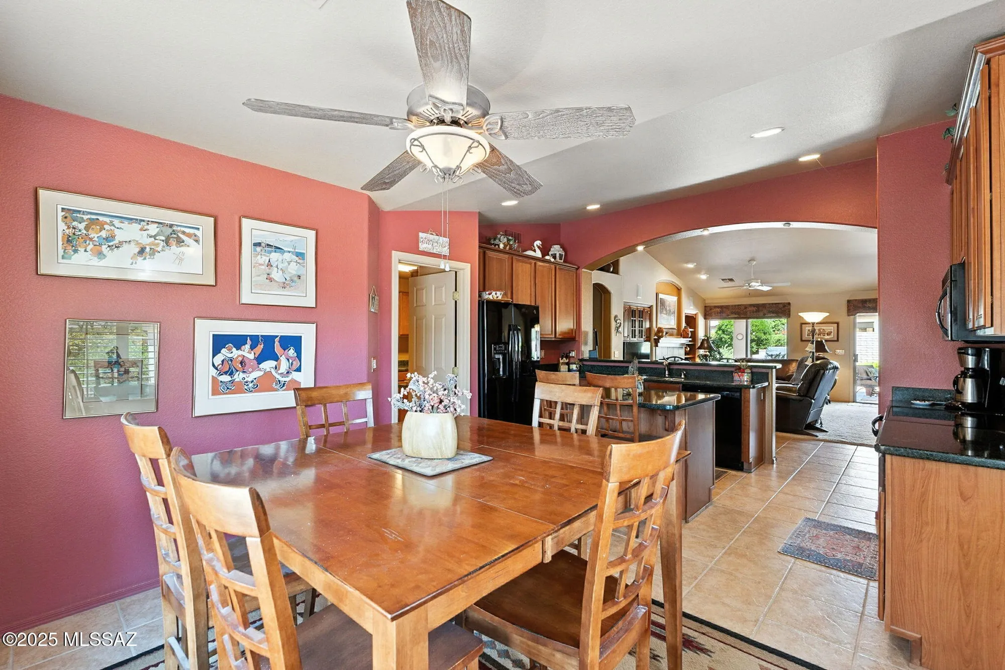 Property Slideshow image 16 of 39 | 1712 n laguna oaks dr, Green Valley, AZ, 85614