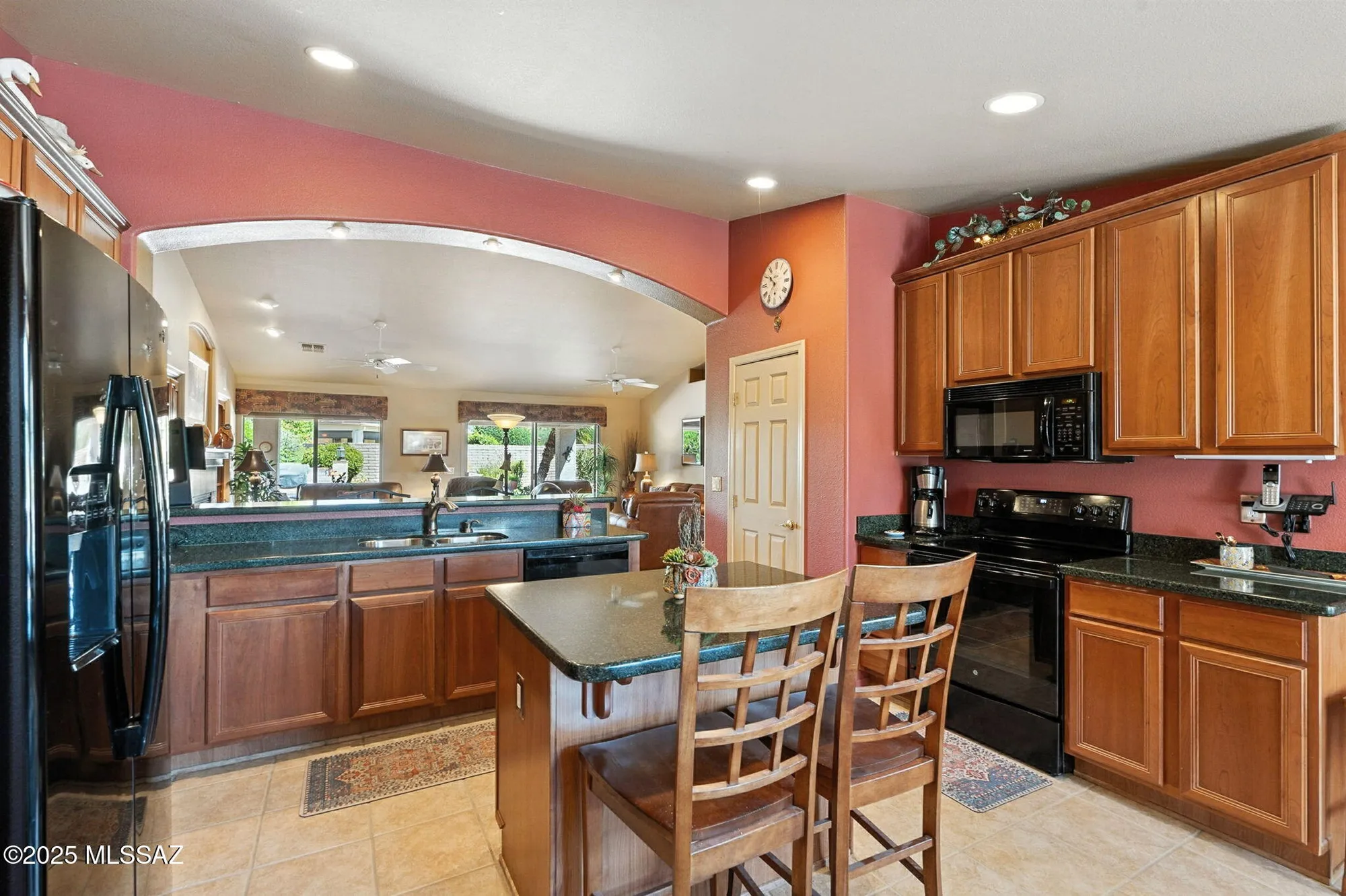 Property Slideshow image 13 of 39 | 1712 n laguna oaks dr, Green Valley, AZ, 85614