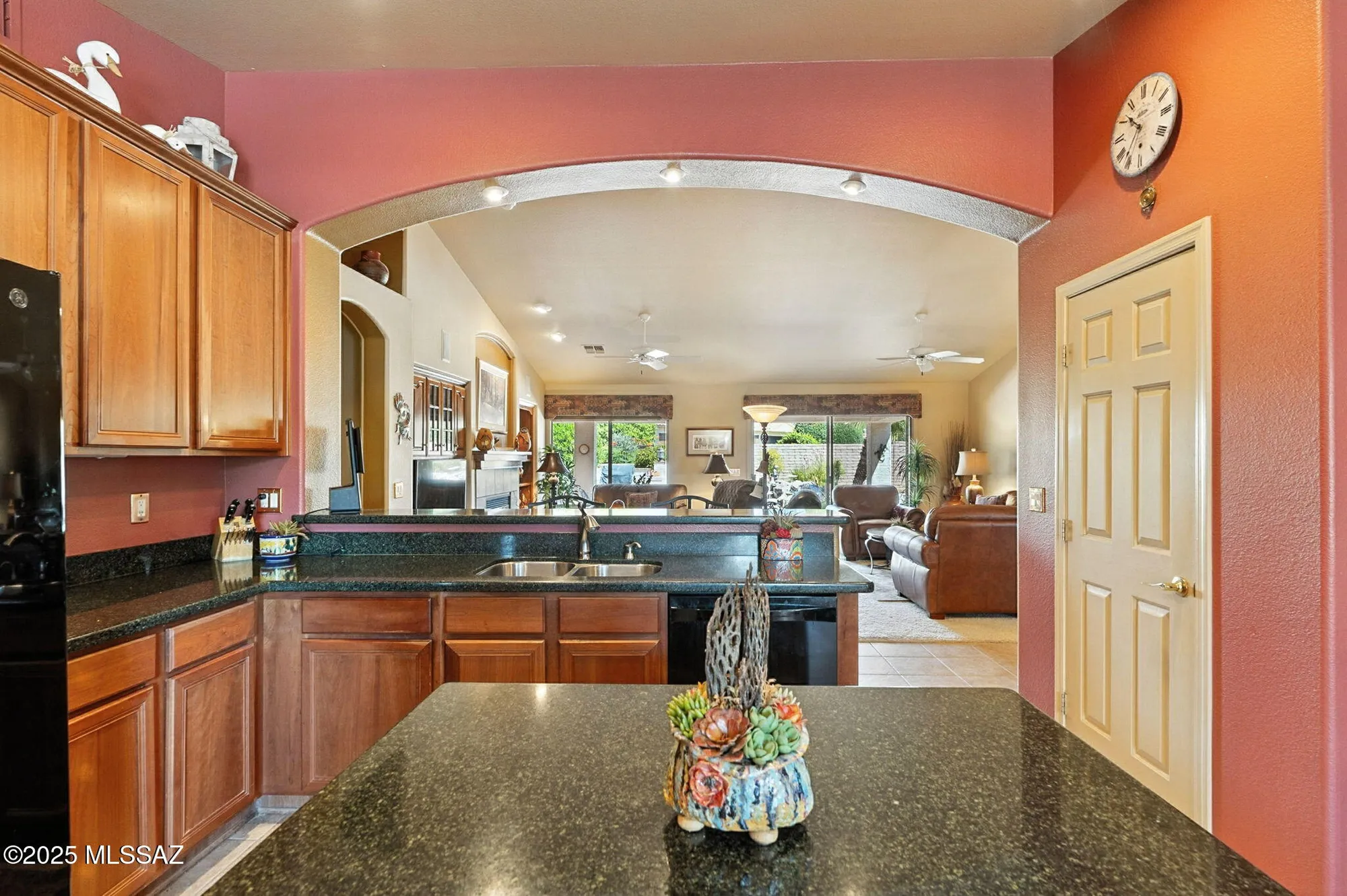 Property Slideshow image 14 of 39 | 1712 n laguna oaks dr, Green Valley, AZ, 85614