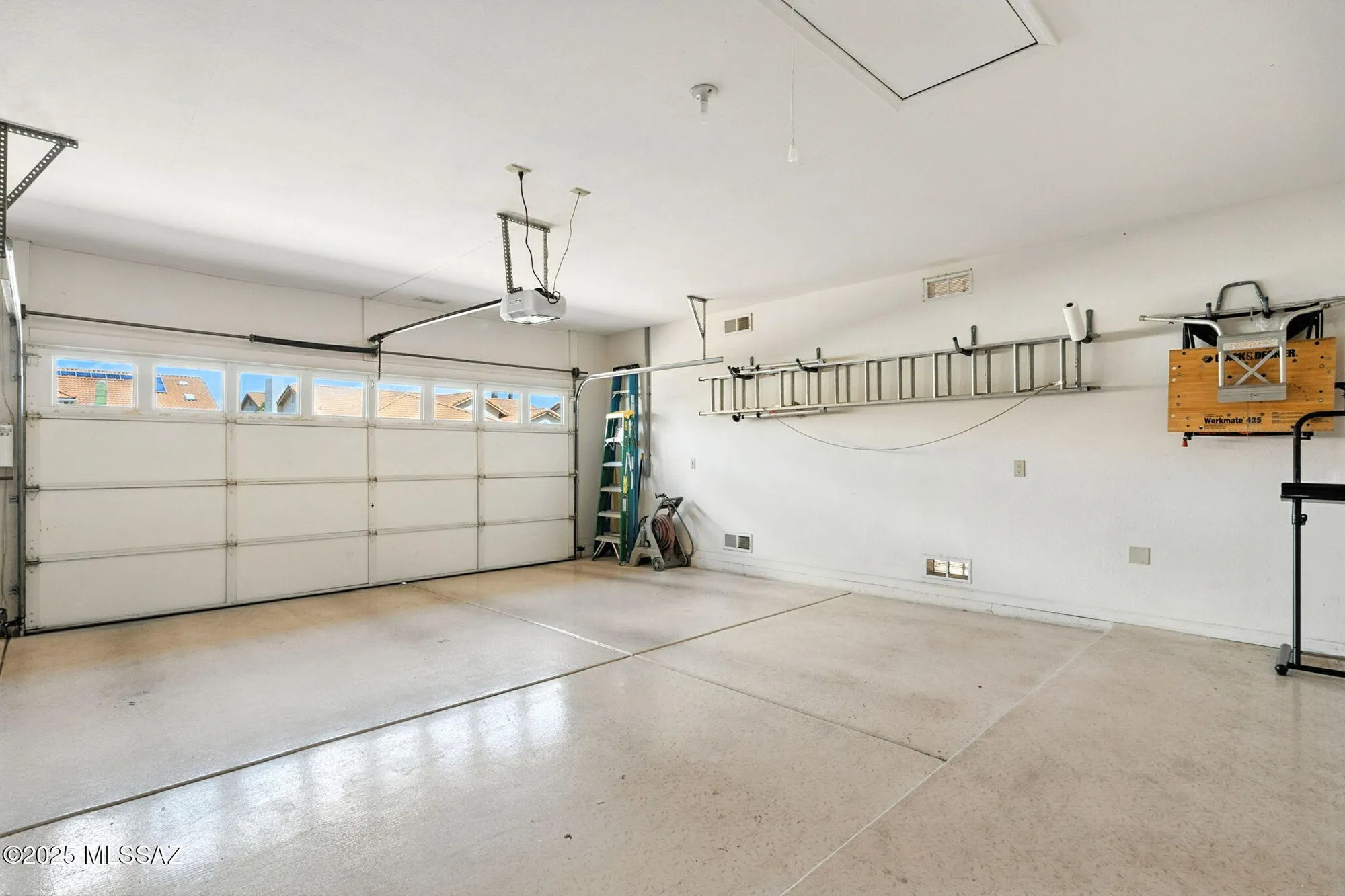 Property Slideshow image 32 of 50 | 65525 e canyon dr, Tucson, AZ, 85739