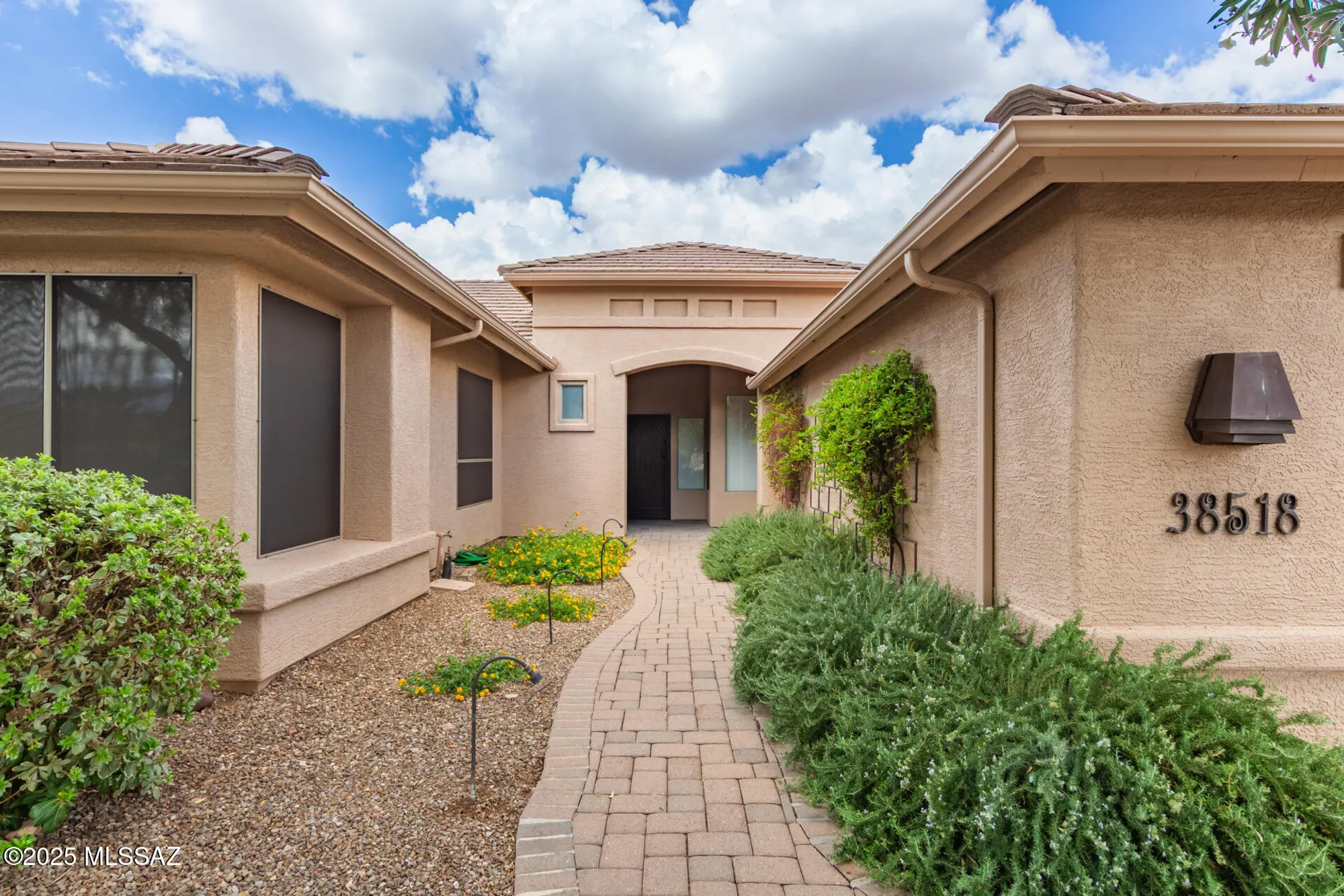 Property Slideshow image 1 of 50 | 38518 s sand crest dr, Saddlebrooke, AZ, 85739