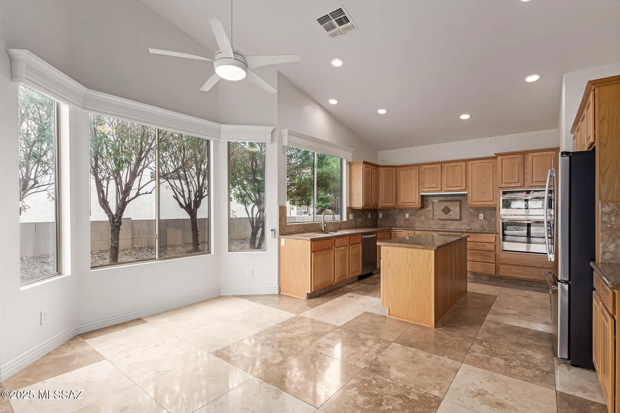 Property Slideshow image 8 of 50 | 38518 s sand crest dr, Saddlebrooke, AZ, 85739