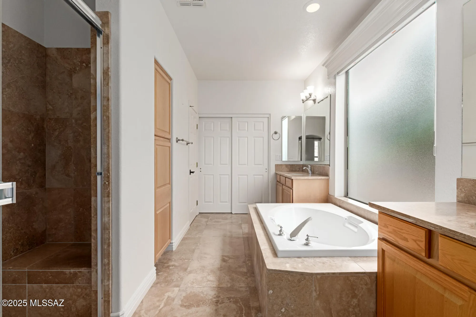 Property Slideshow image 16 of 50 | 38518 s sand crest dr, Saddlebrooke, AZ, 85739