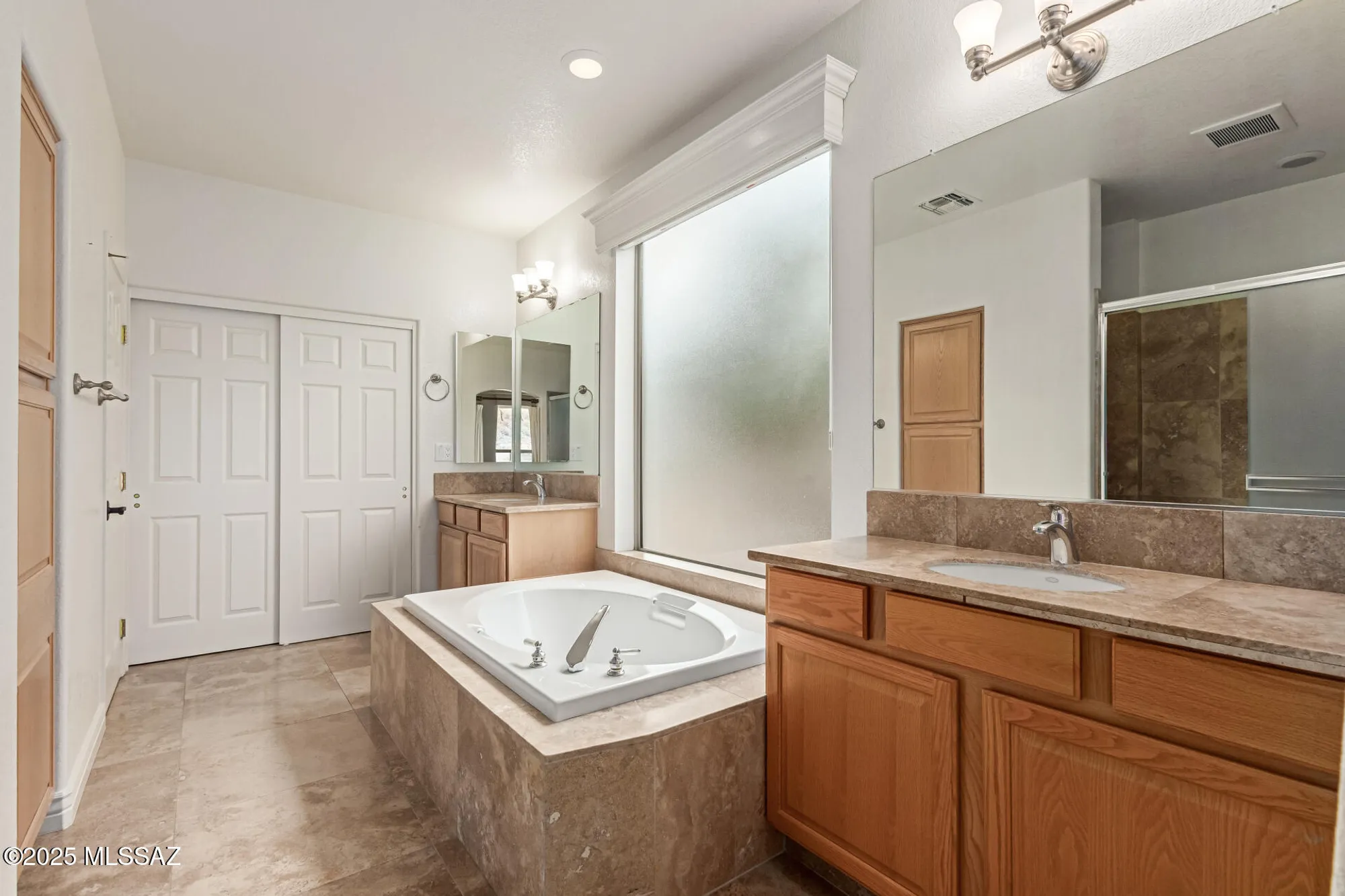 Property Slideshow image 17 of 50 | 38518 s sand crest dr, Saddlebrooke, AZ, 85739