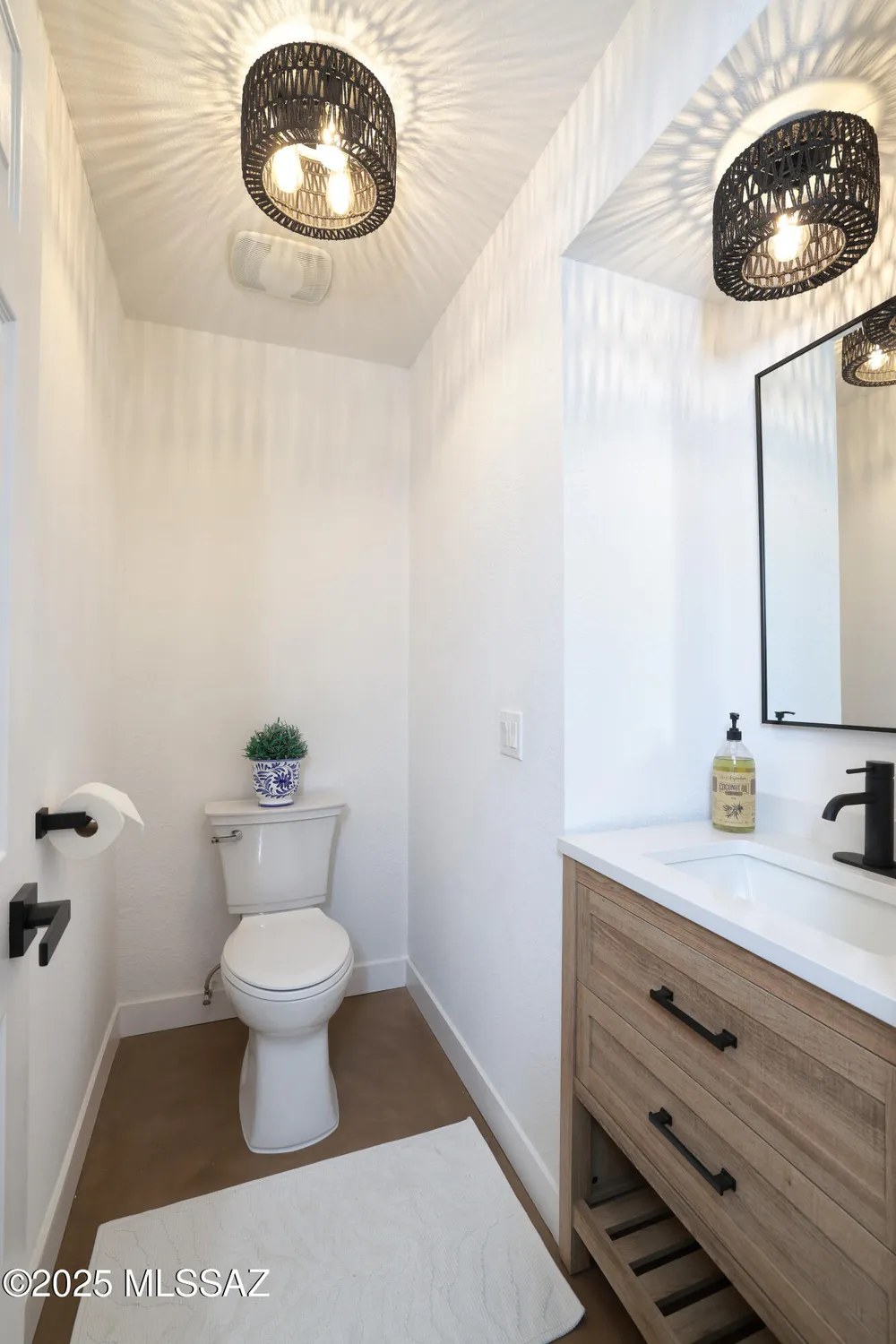 Property Slideshow image 26 of 46 | 35908 s mesa ridge dr, Tucson, AZ, 85739