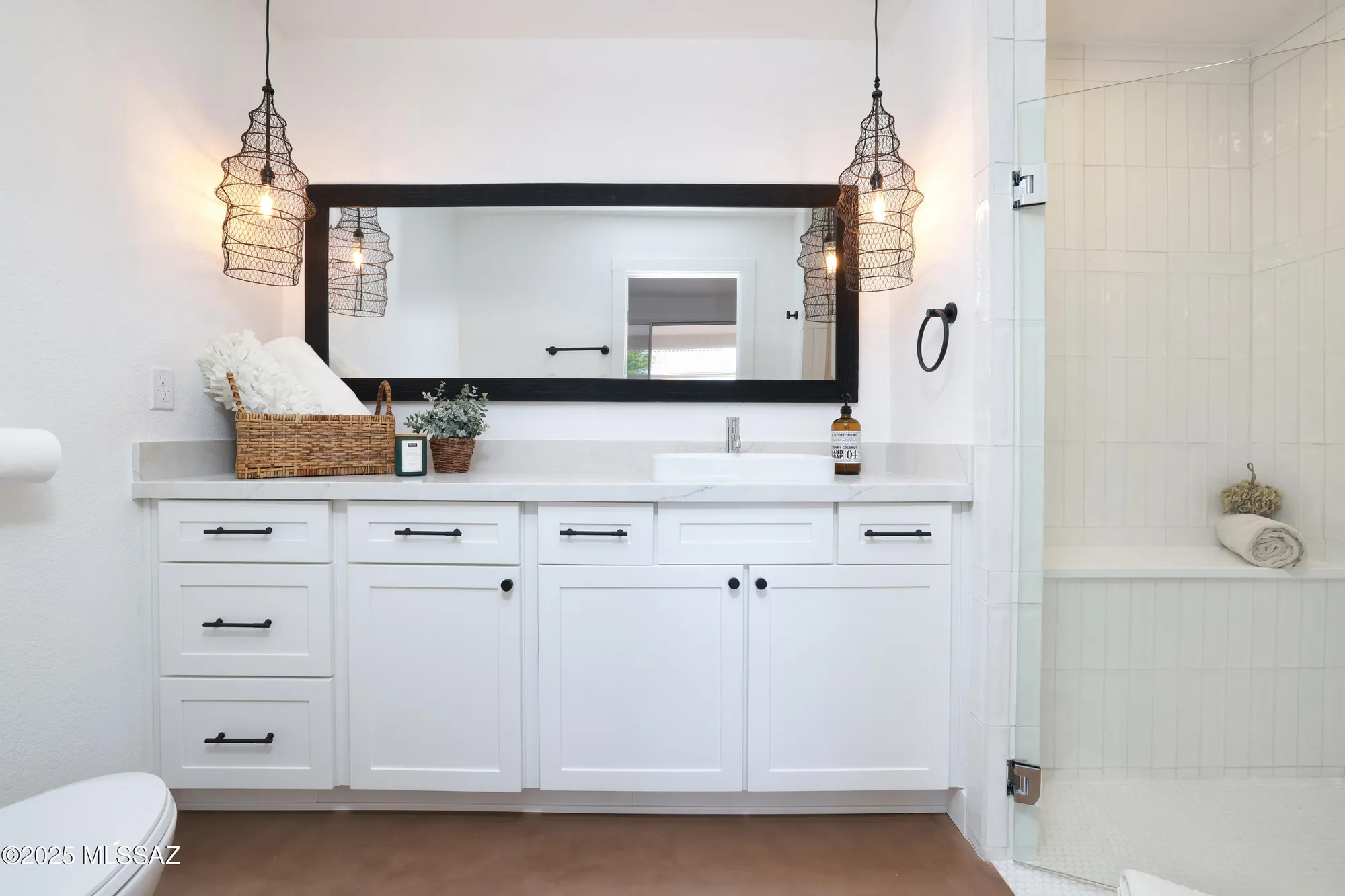 Property Slideshow image 36 of 46 | 35908 s mesa ridge dr, Tucson, AZ, 85739