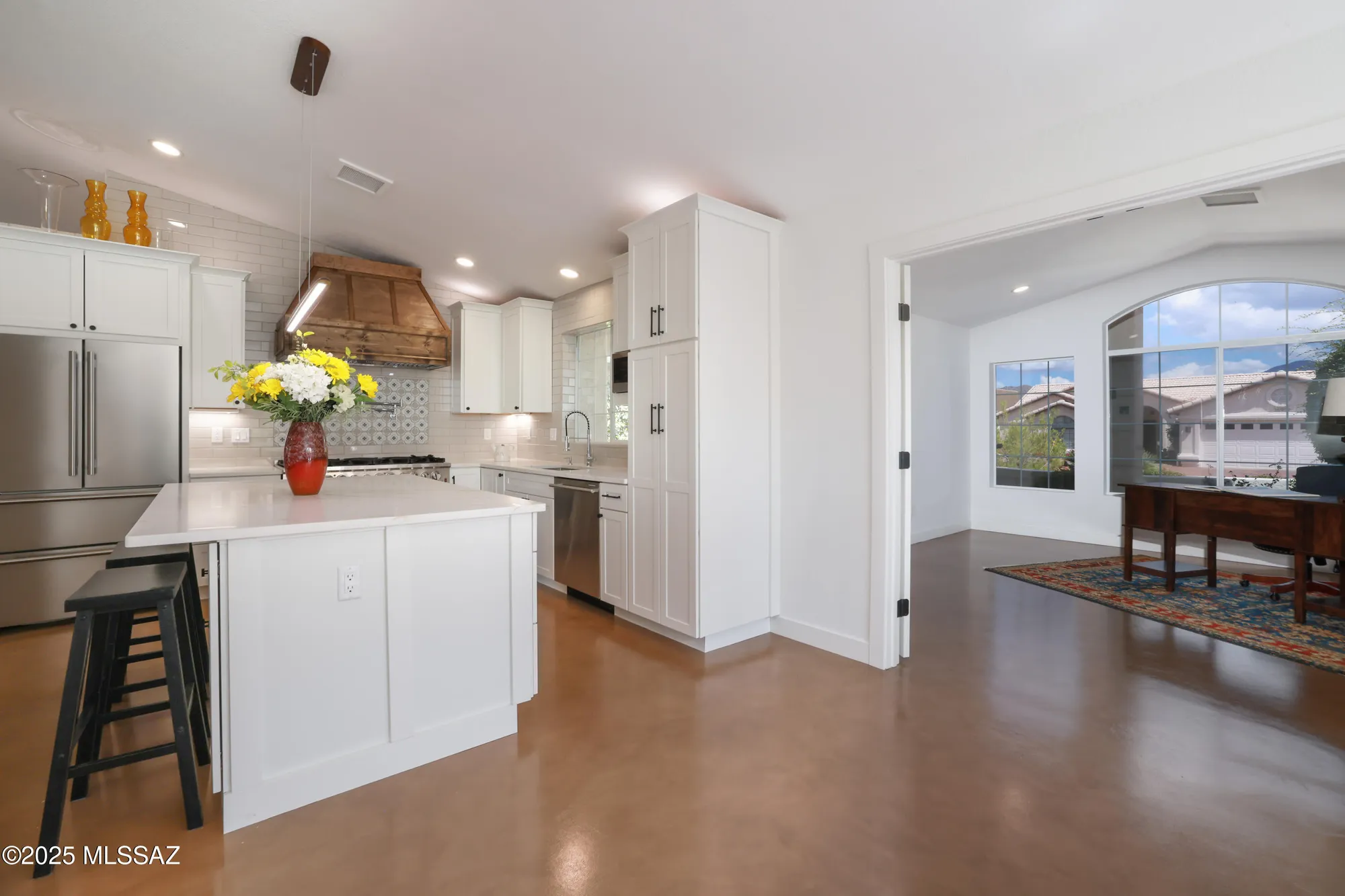 Property Slideshow image 21 of 46 | 35908 s mesa ridge dr, Tucson, AZ, 85739