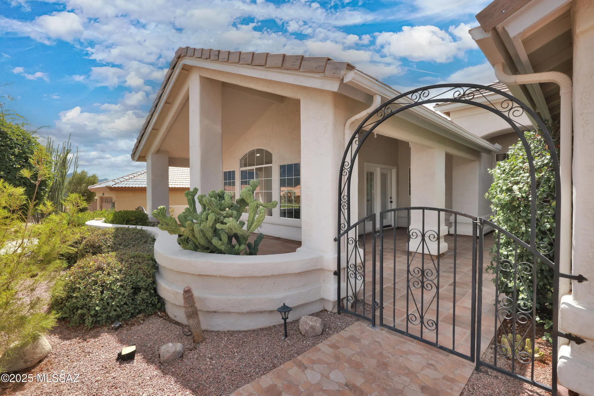 Property Slideshow image 2 of 46 | 35908 s mesa ridge dr, Tucson, AZ, 85739