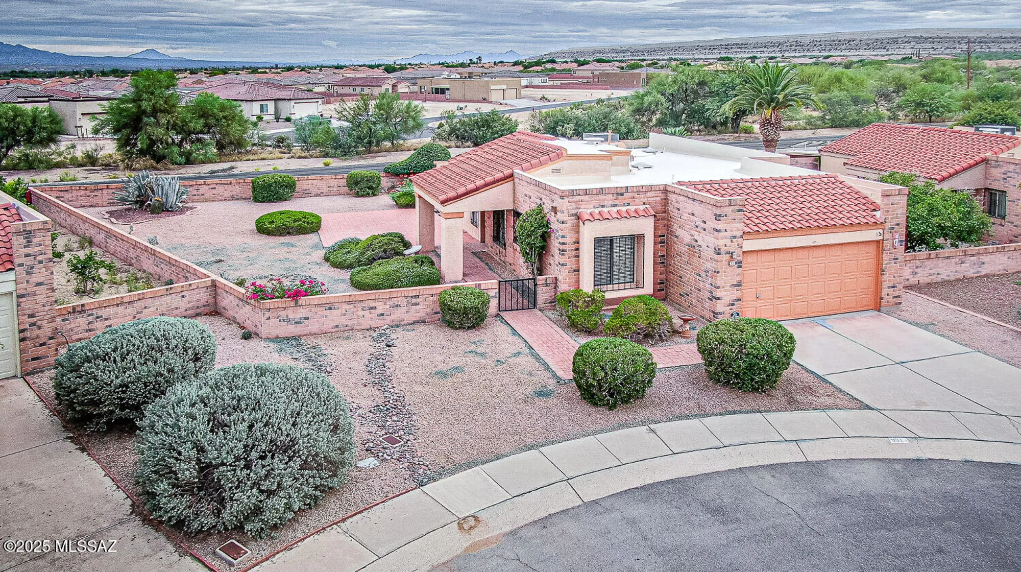 Property Slideshow image 1 of 39 | 931 w rio guaymas, Green Valley, AZ, 85614