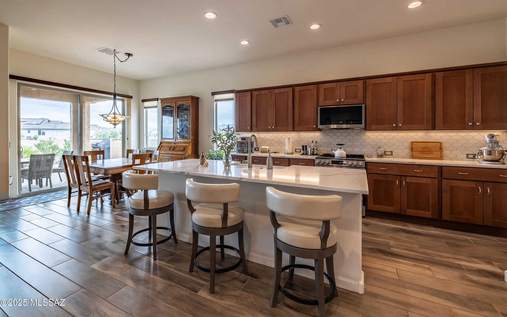 Property Slideshow image 6 of 24 | 1367 e golden rock way, Green Valley, AZ, 85614
