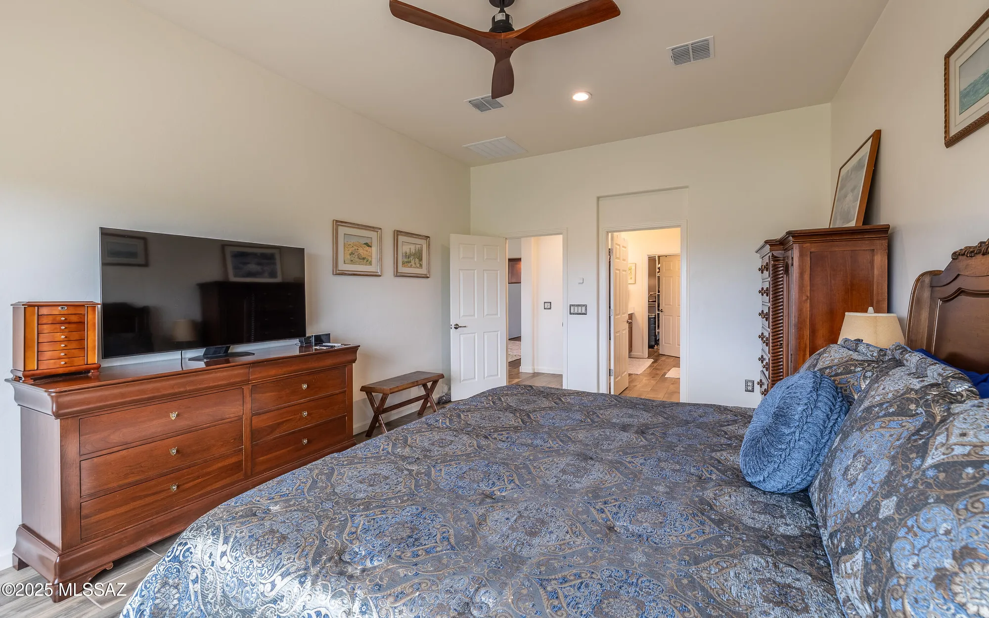 Property Slideshow image 9 of 24 | 1367 e golden rock way, Green Valley, AZ, 85614