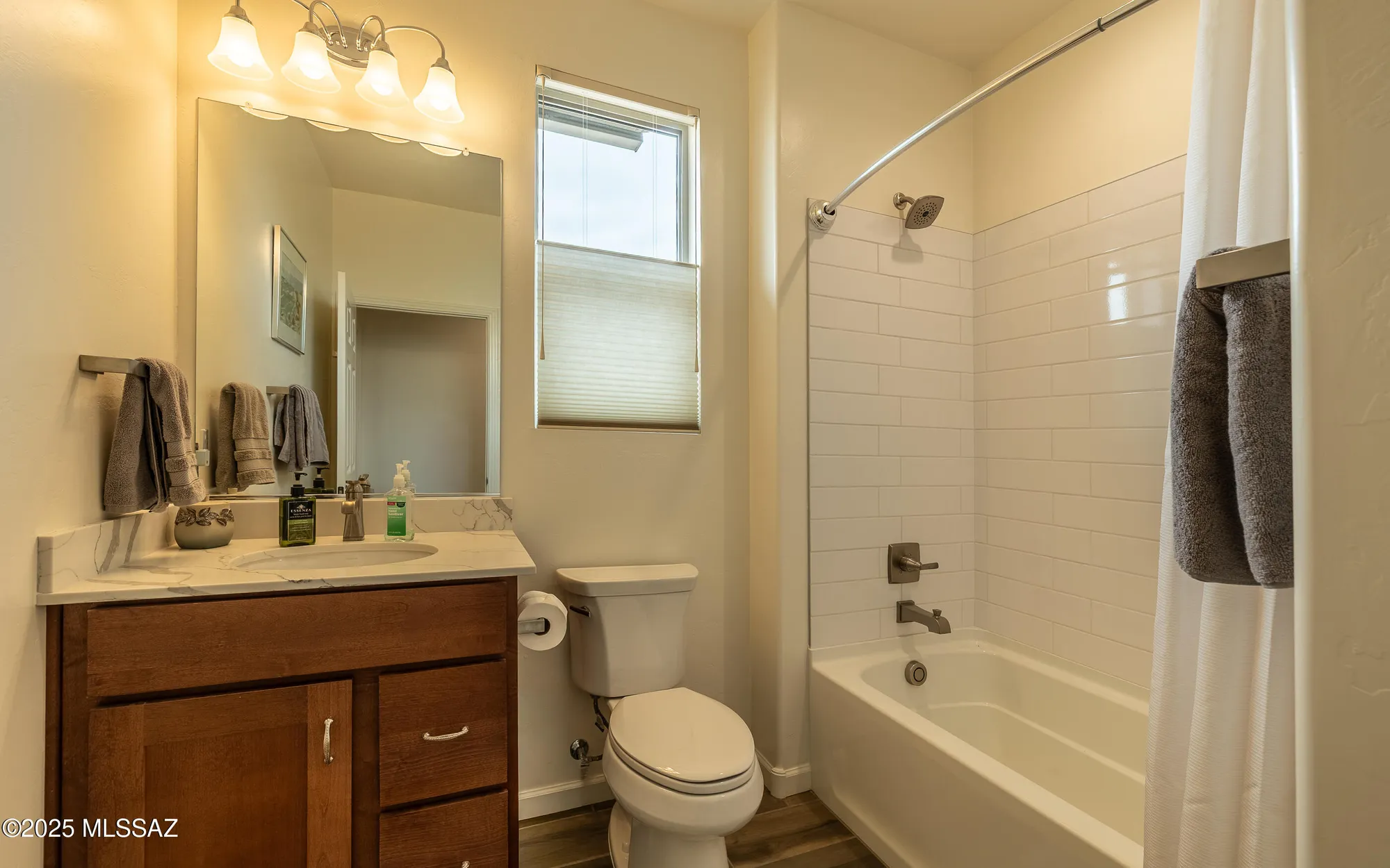 Property Slideshow image 14 of 24 | 1367 e golden rock way, Green Valley, AZ, 85614