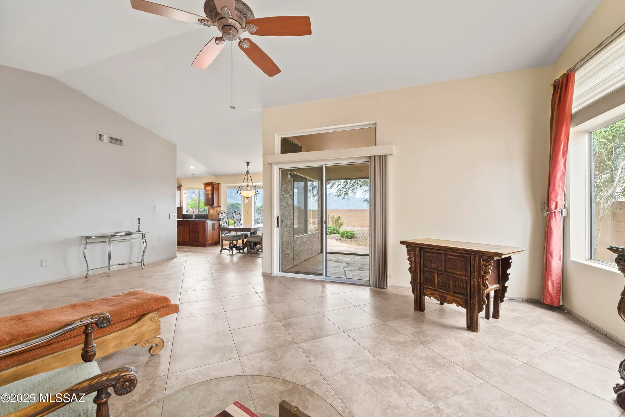 Property Slideshow image 5 of 38 | 63719 e whispering tree ln, Saddlebrooke, AZ, 85739