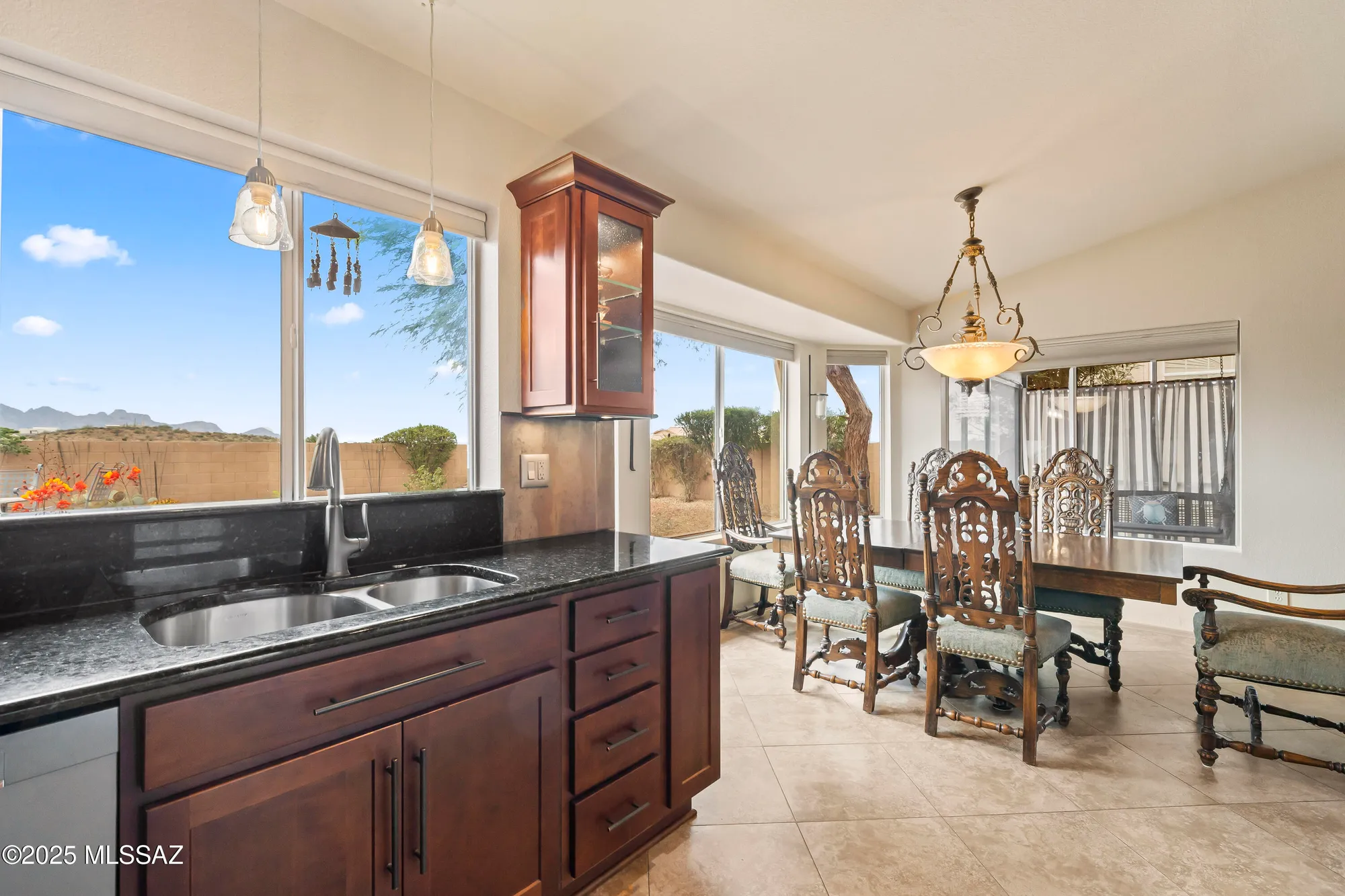 Property Slideshow image 11 of 38 | 63719 e whispering tree ln, Saddlebrooke, AZ, 85739