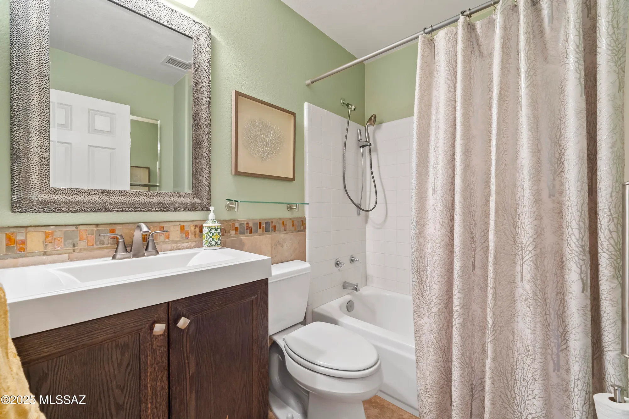 Property Slideshow image 15 of 38 | 63719 e whispering tree ln, Saddlebrooke, AZ, 85739