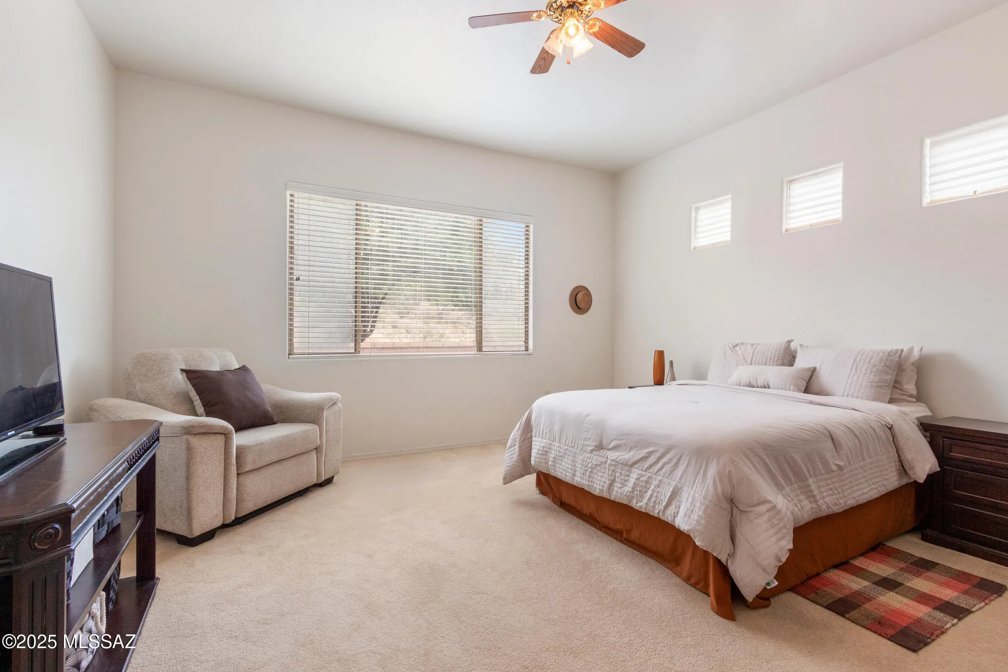 Property Slideshow image 19 of 39 | 2057 w acacia bluffs dr, Green Valley, AZ, 85622