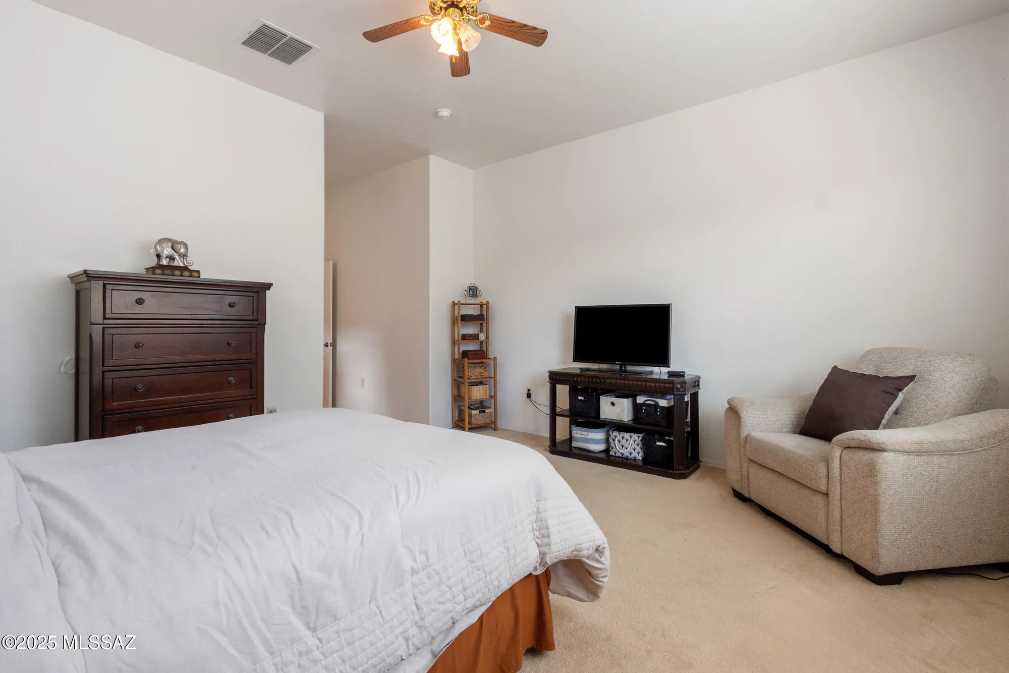 Property Slideshow image 20 of 39 | 2057 w acacia bluffs dr, Green Valley, AZ, 85622