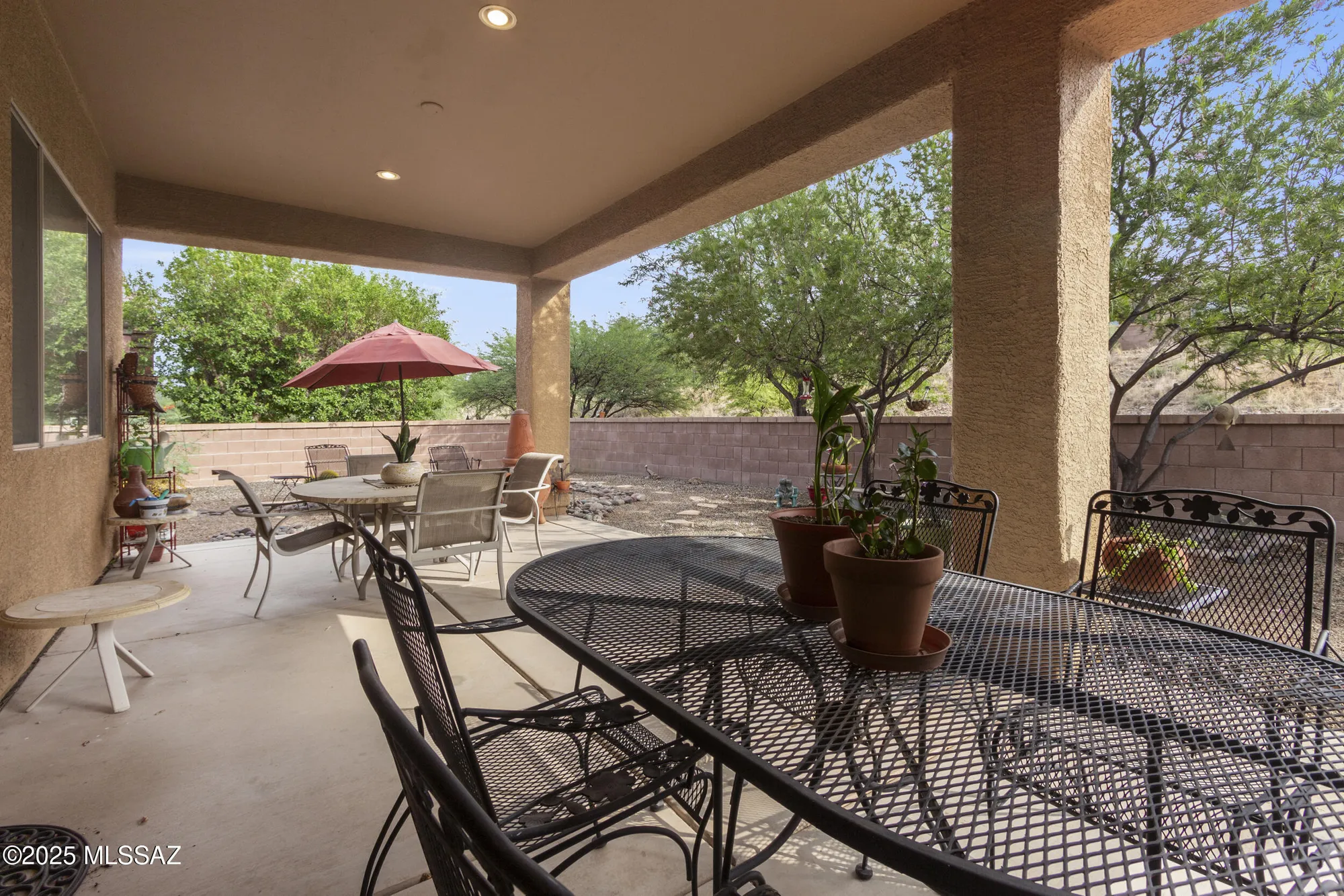 Property Slideshow image 27 of 39 | 2057 w acacia bluffs dr, Green Valley, AZ, 85622