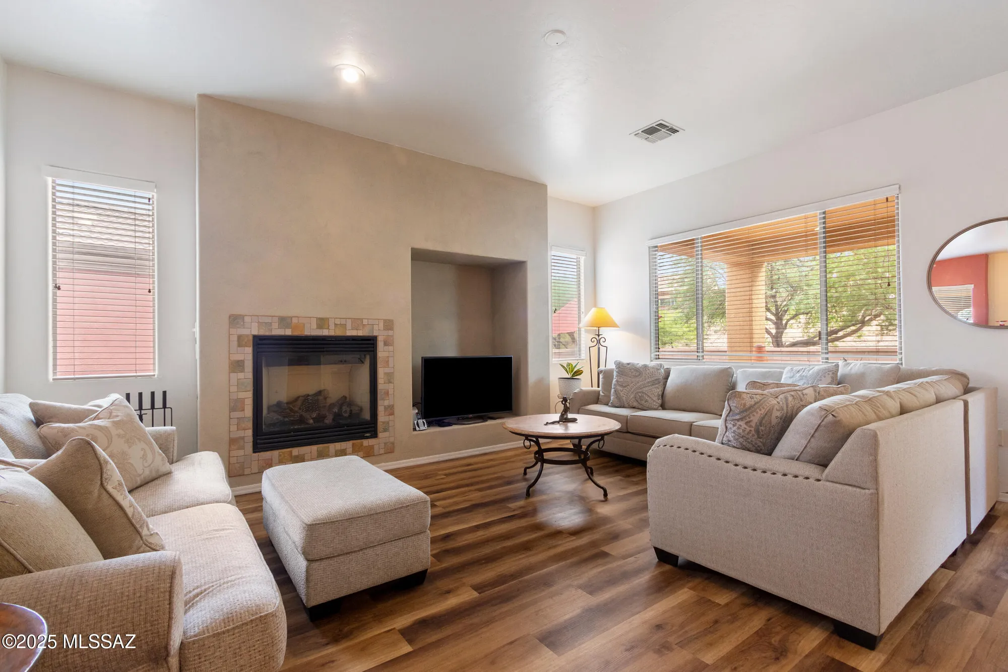 Property Slideshow image 4 of 39 | 2057 w acacia bluffs dr, Green Valley, AZ, 85622