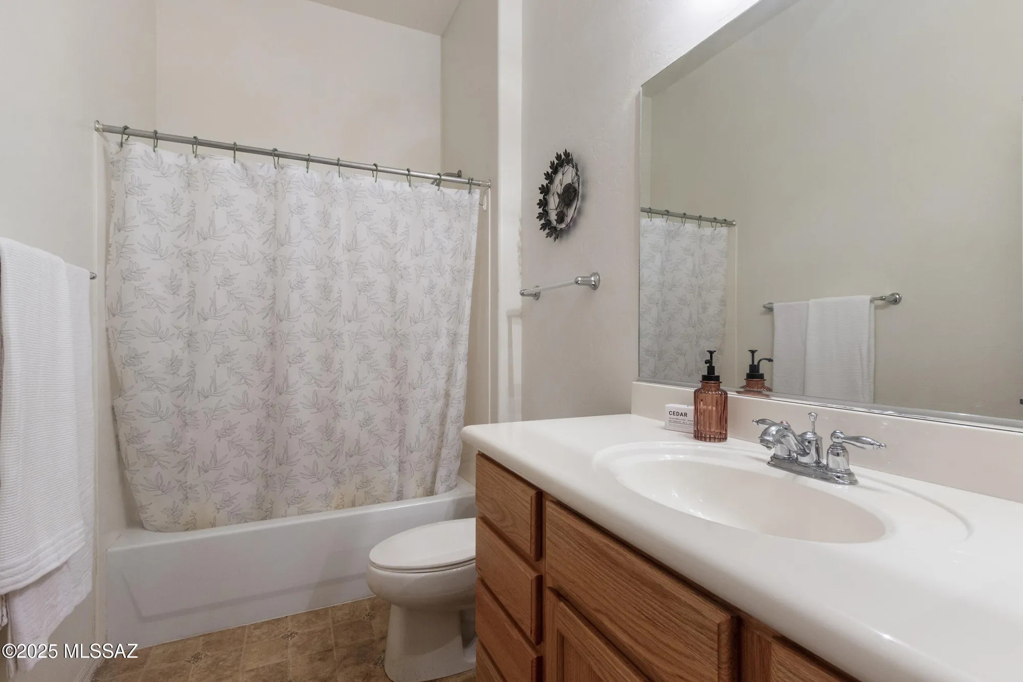 Property Slideshow image 17 of 39 | 2057 w acacia bluffs dr, Green Valley, AZ, 85622