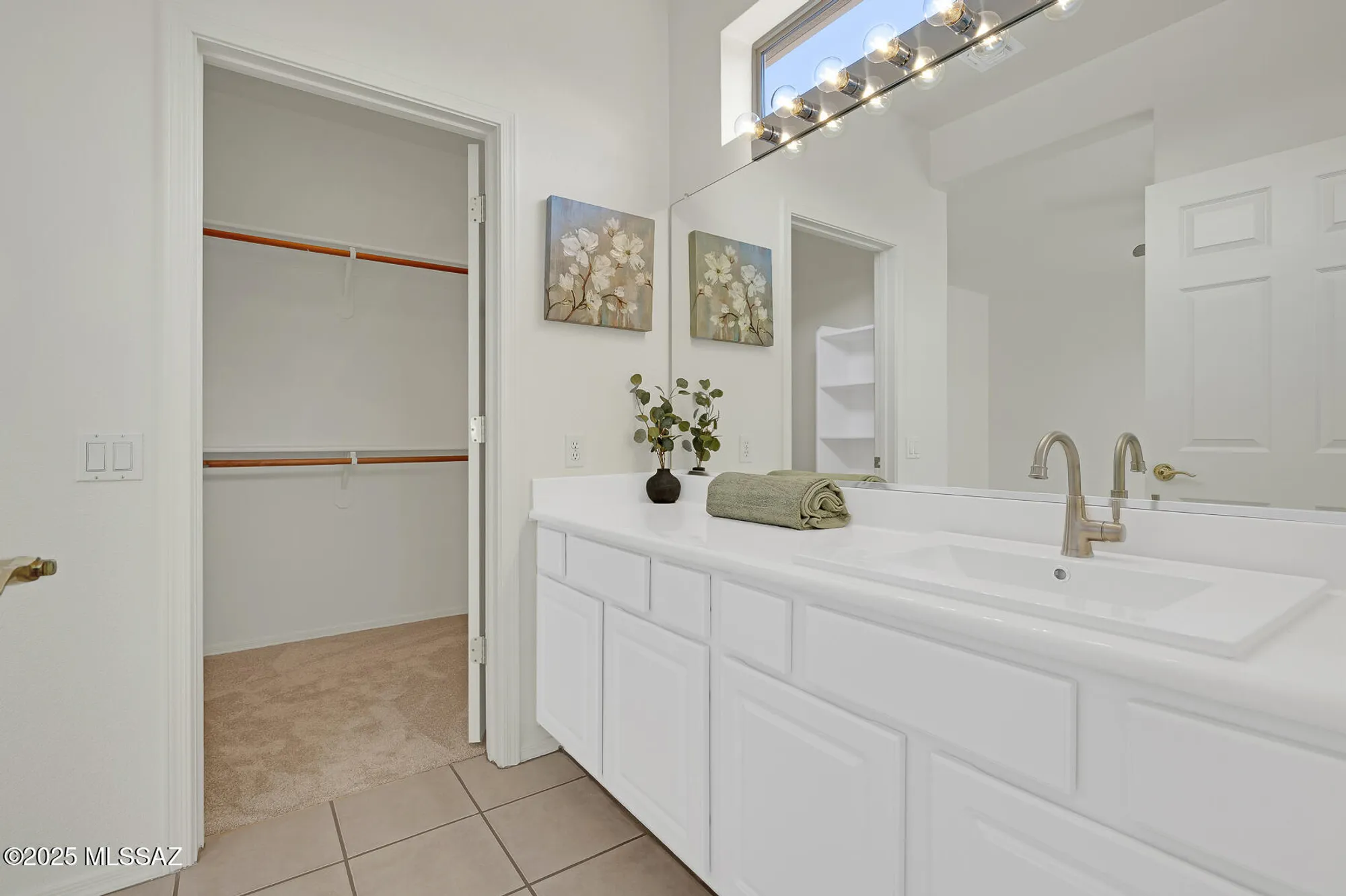 Property Slideshow image 25 of 50 | 7975 w blue heron way, Tucson, AZ, 85743