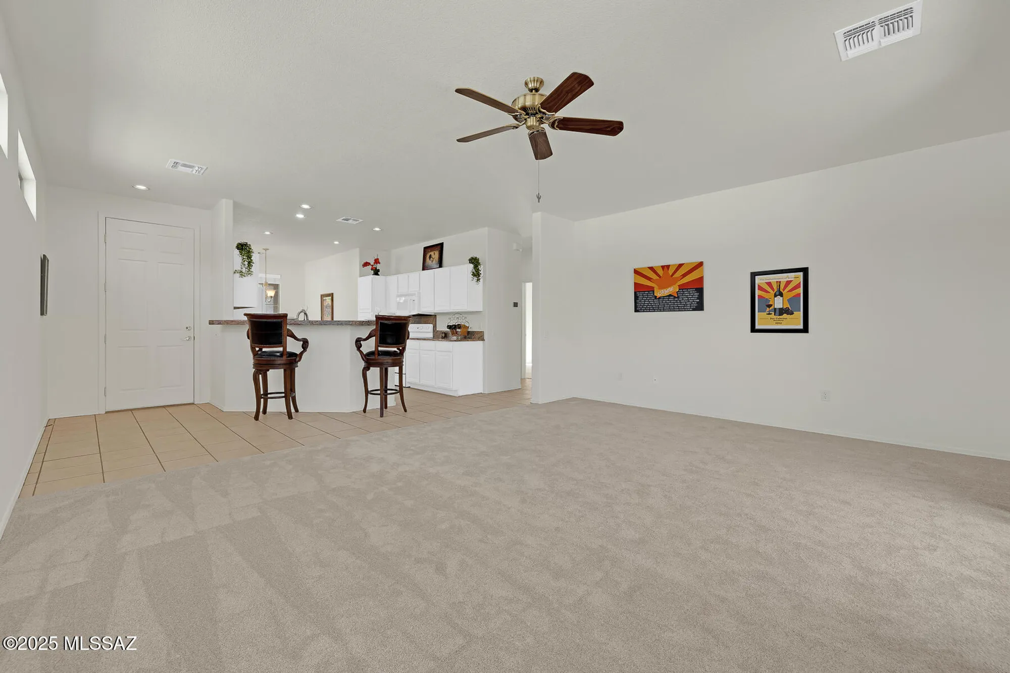 Property Slideshow image 17 of 50 | 7975 w blue heron way, Tucson, AZ, 85743