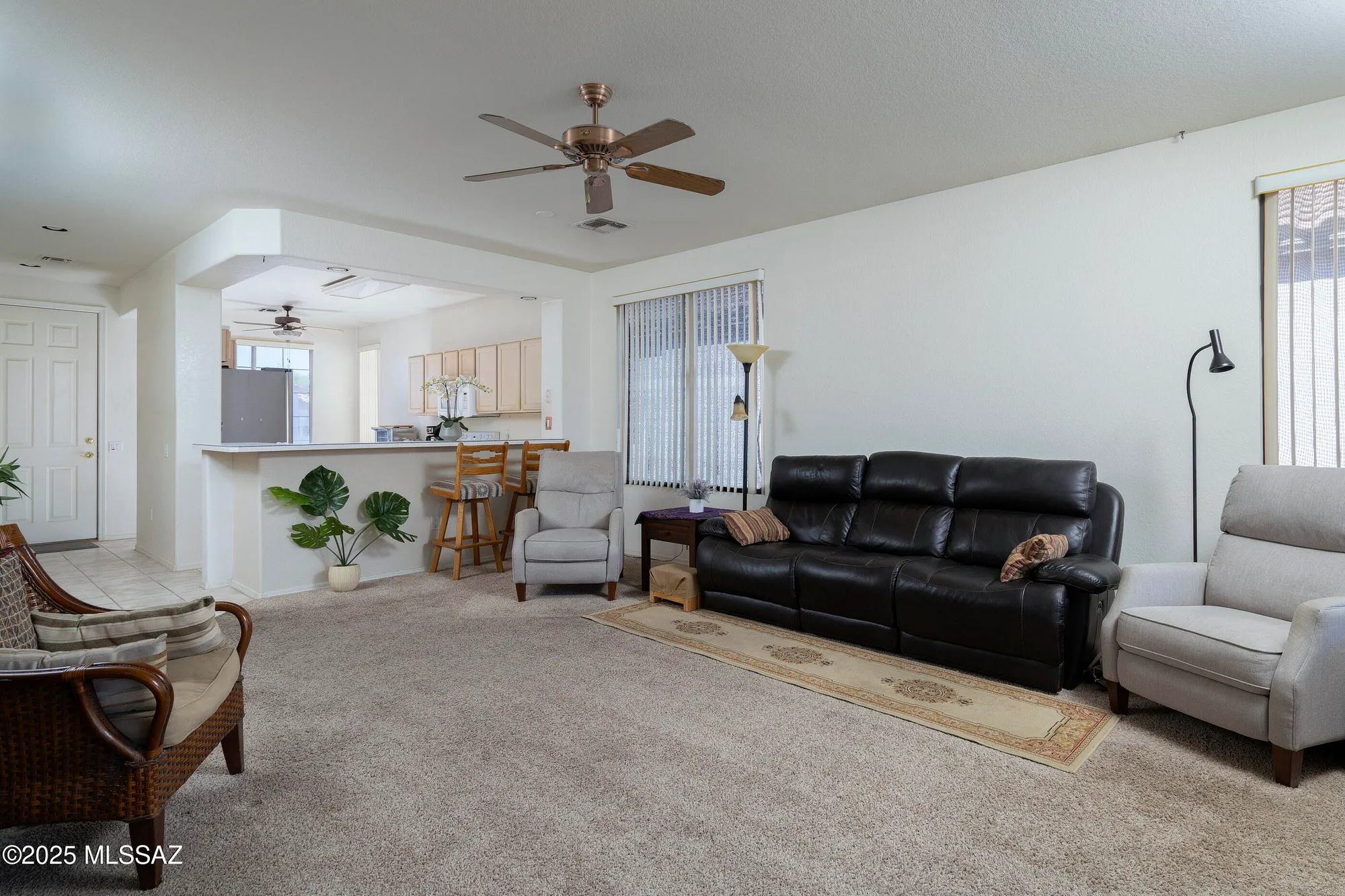 Property Slideshow image 2 of 16 | 7626 w amber ridge way, Tucson, AZ, 85743