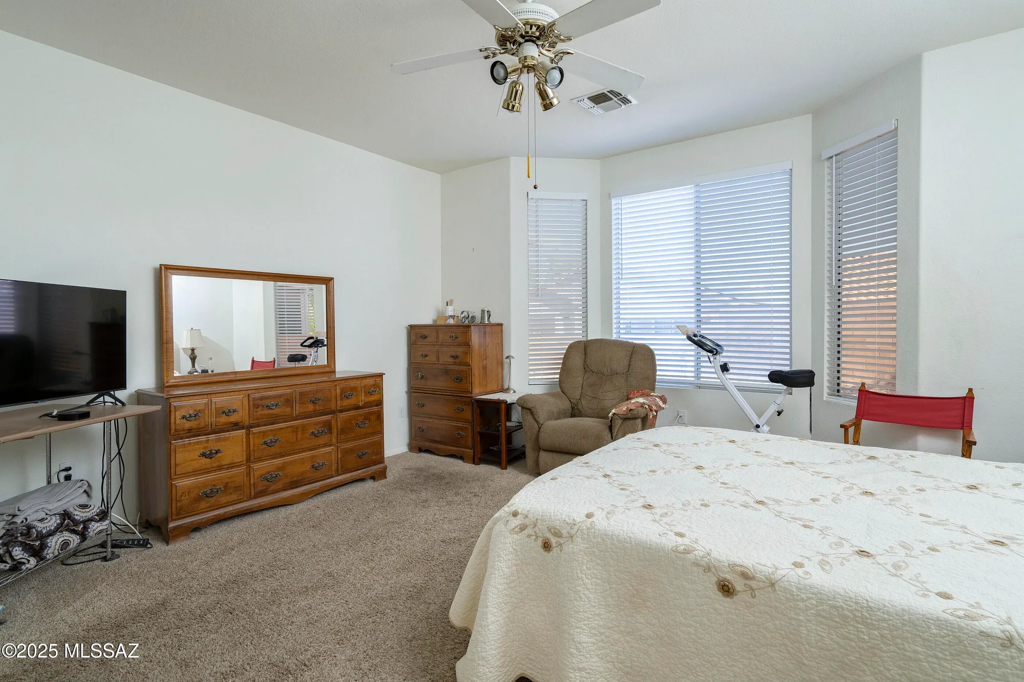 Property Slideshow image 7 of 16 | 7626 w amber ridge way, Tucson, AZ, 85743