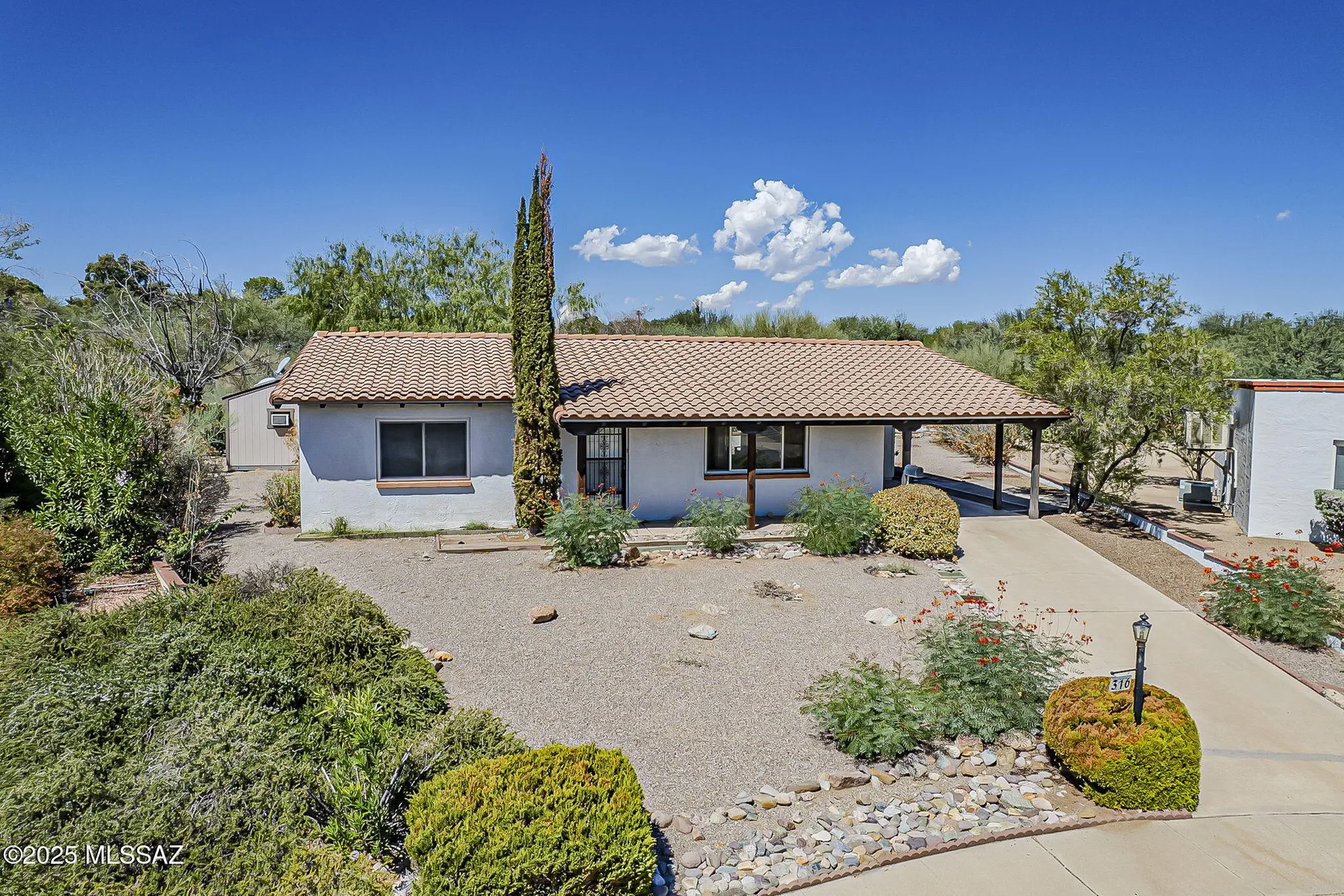 Property Slideshow image 1 of 51 | 316 s abrego dr, Green Valley, AZ, 85614