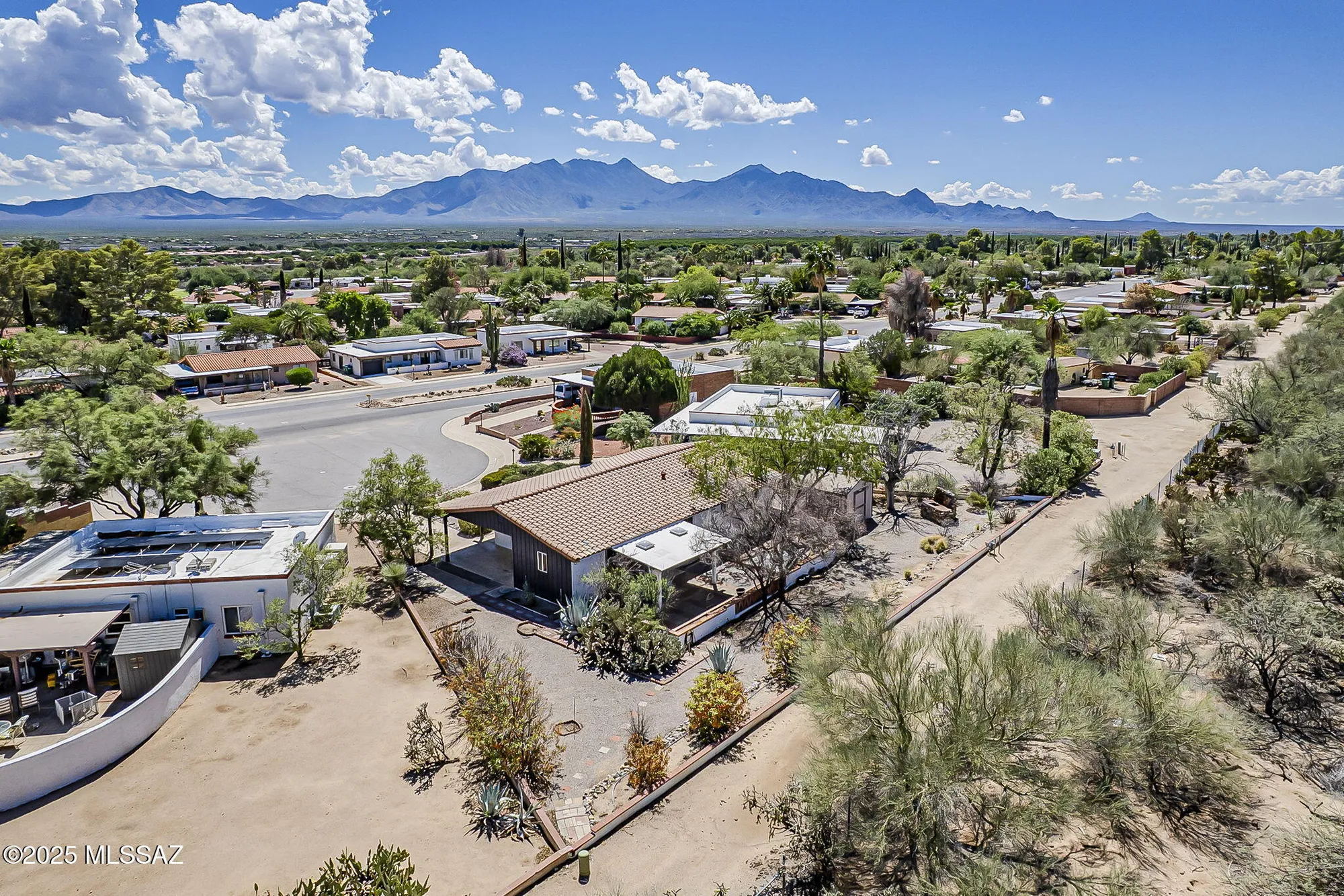 Property Slideshow image 40 of 51 | 316 s abrego dr, Green Valley, AZ, 85614