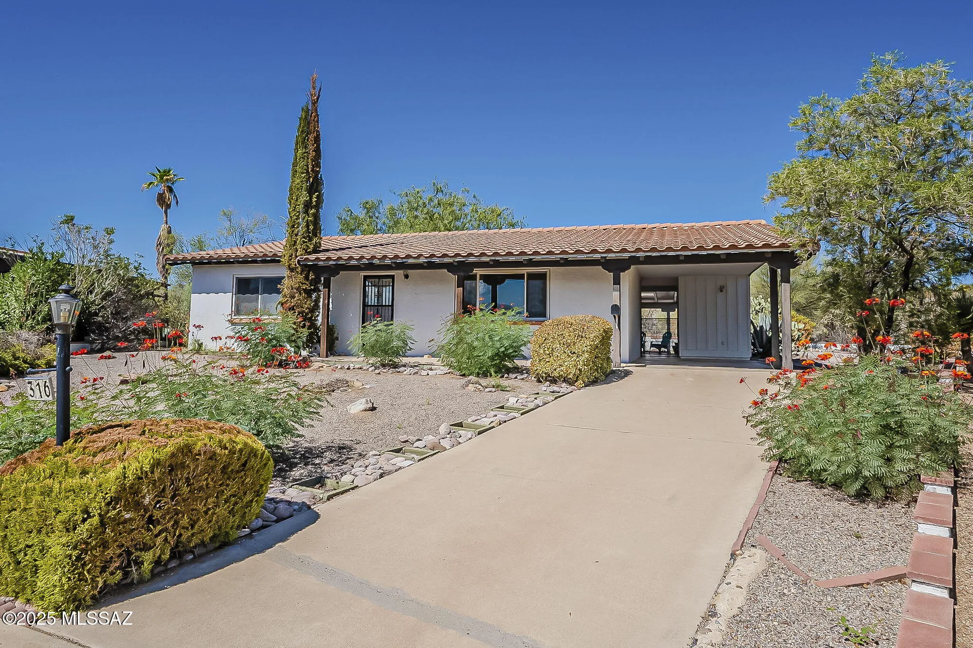 Property Slideshow image 45 of 51 | 316 s abrego dr, Green Valley, AZ, 85614