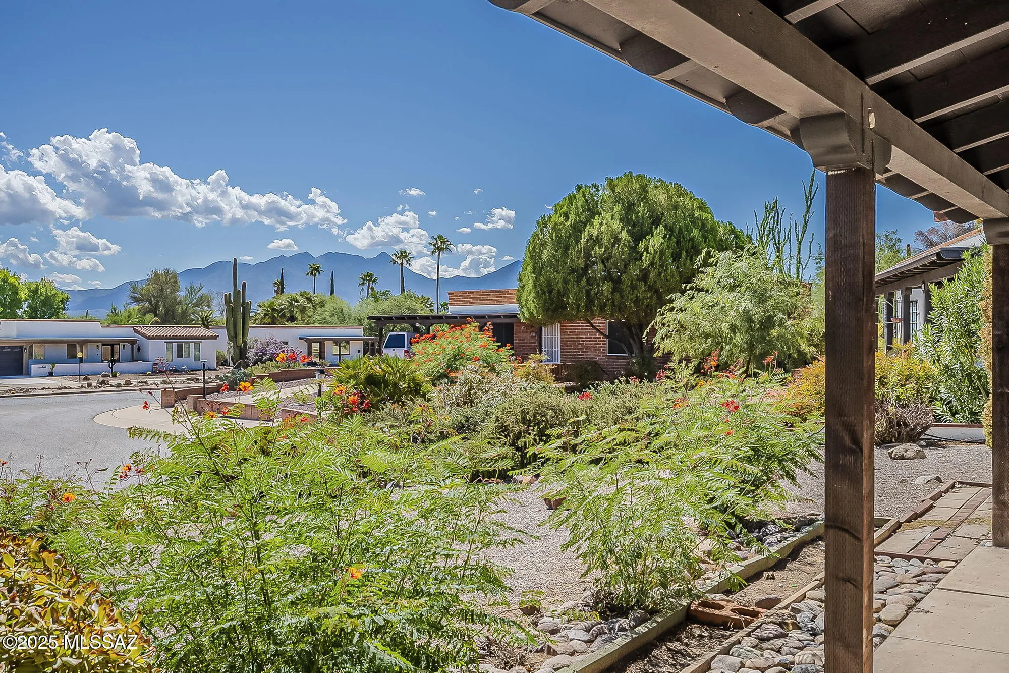 Property Slideshow image 48 of 51 | 316 s abrego dr, Green Valley, AZ, 85614