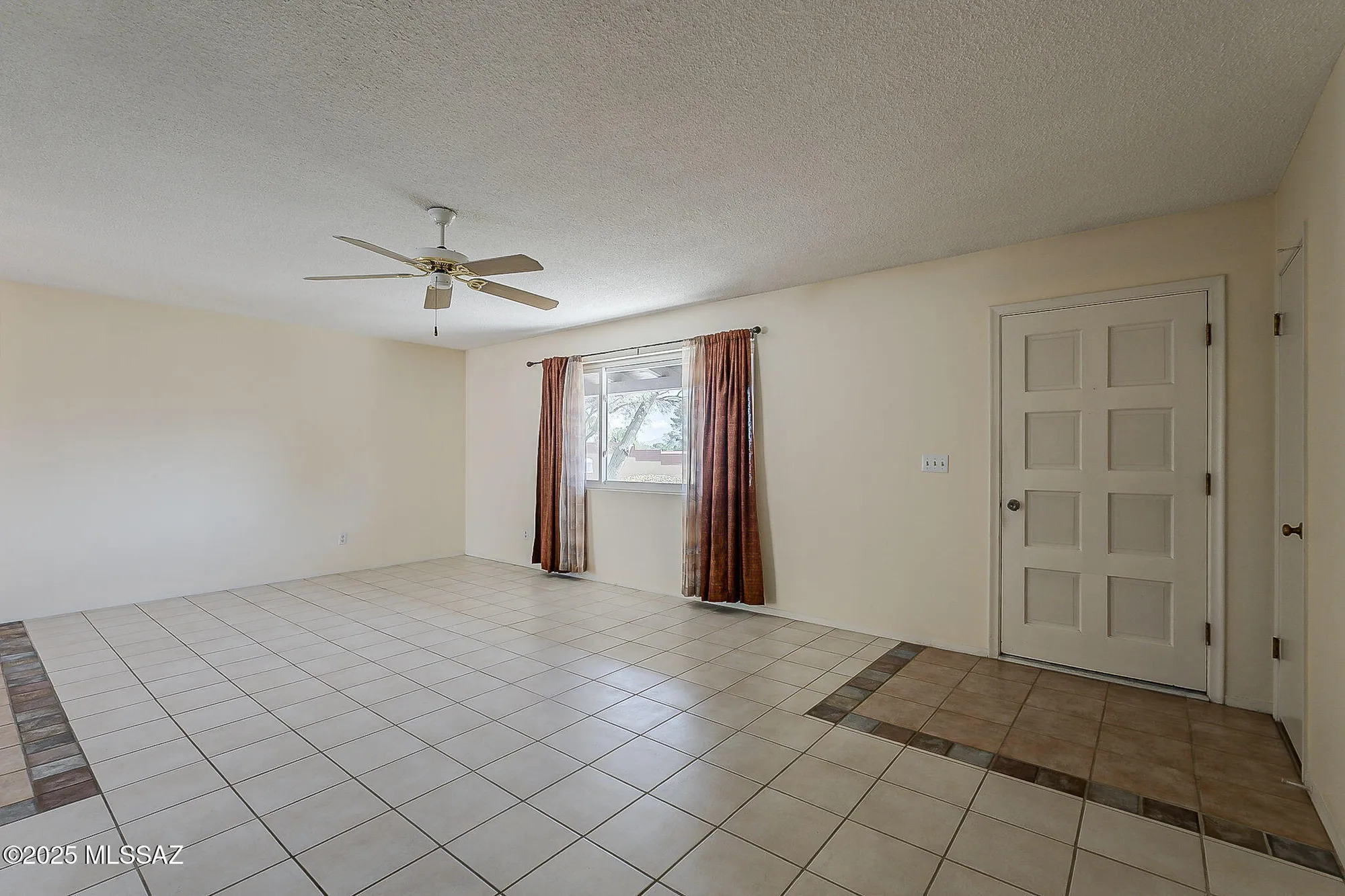 Property Slideshow image 5 of 51 | 316 s abrego dr, Green Valley, AZ, 85614