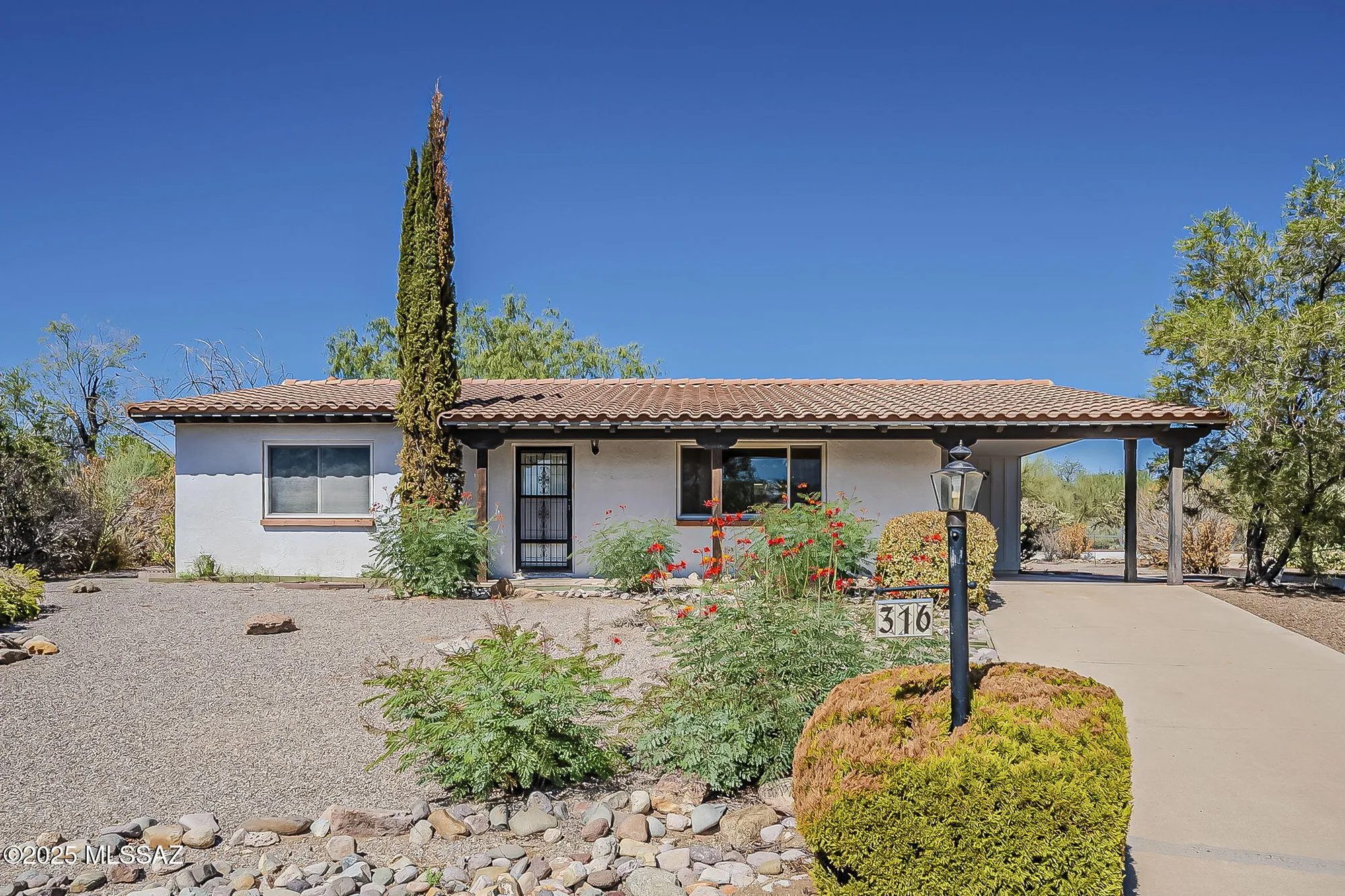 Property Slideshow image 46 of 51 | 316 s abrego dr, Green Valley, AZ, 85614