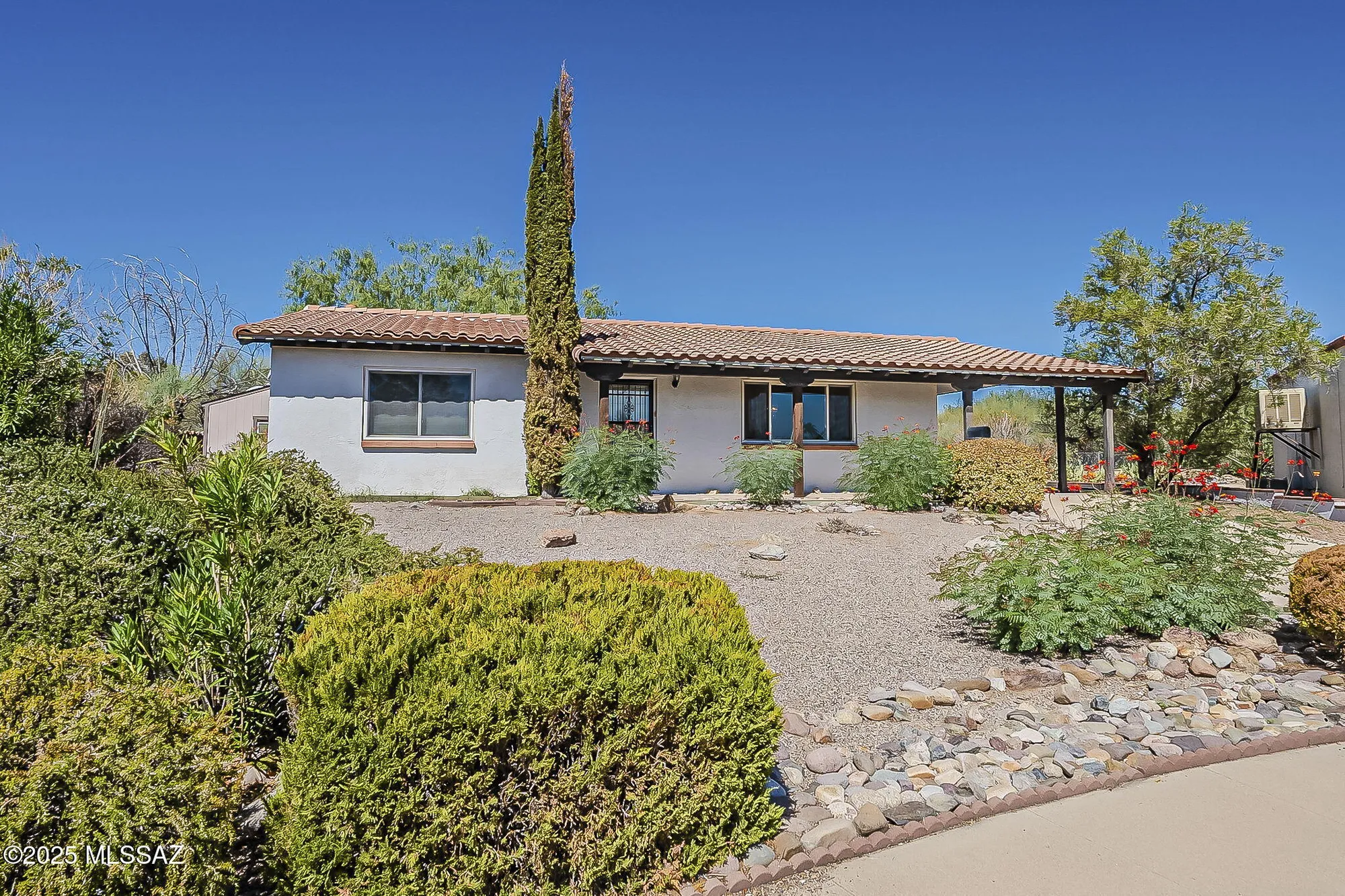 Property Slideshow image 47 of 51 | 316 s abrego dr, Green Valley, AZ, 85614