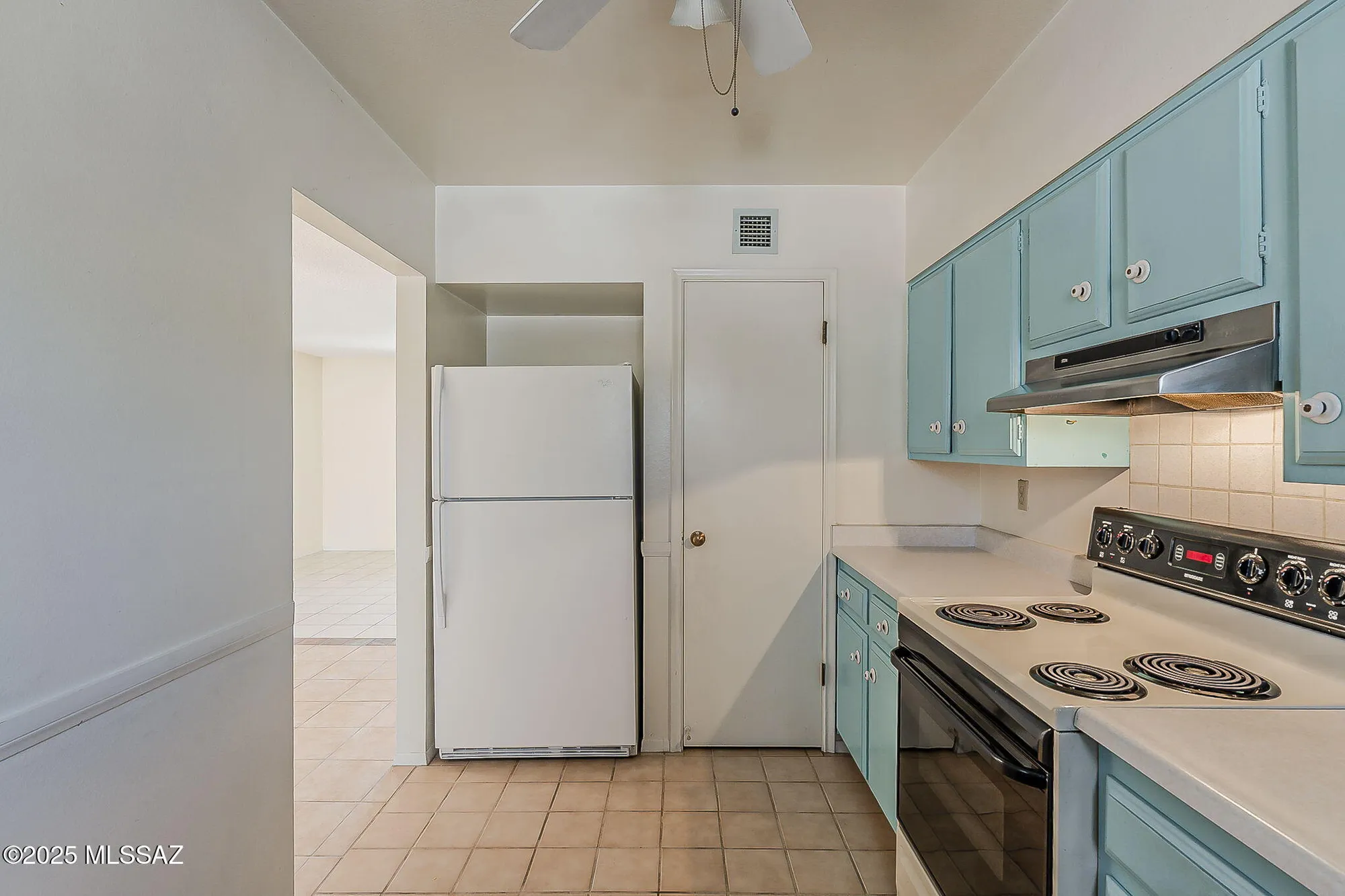 Property Slideshow image 15 of 51 | 316 s abrego dr, Green Valley, AZ, 85614