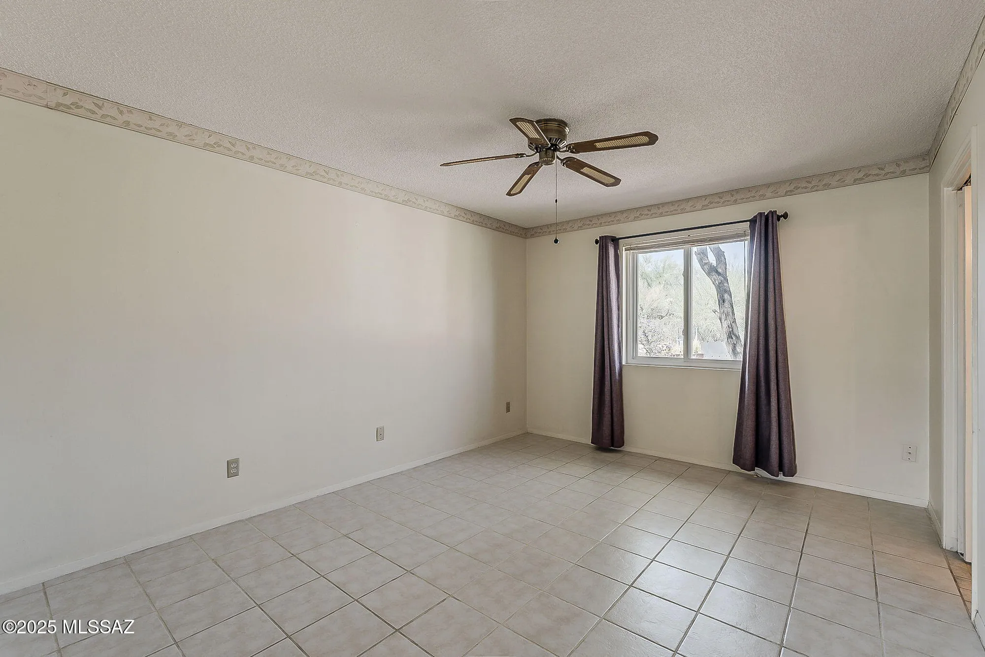 Property Slideshow image 20 of 51 | 316 s abrego dr, Green Valley, AZ, 85614