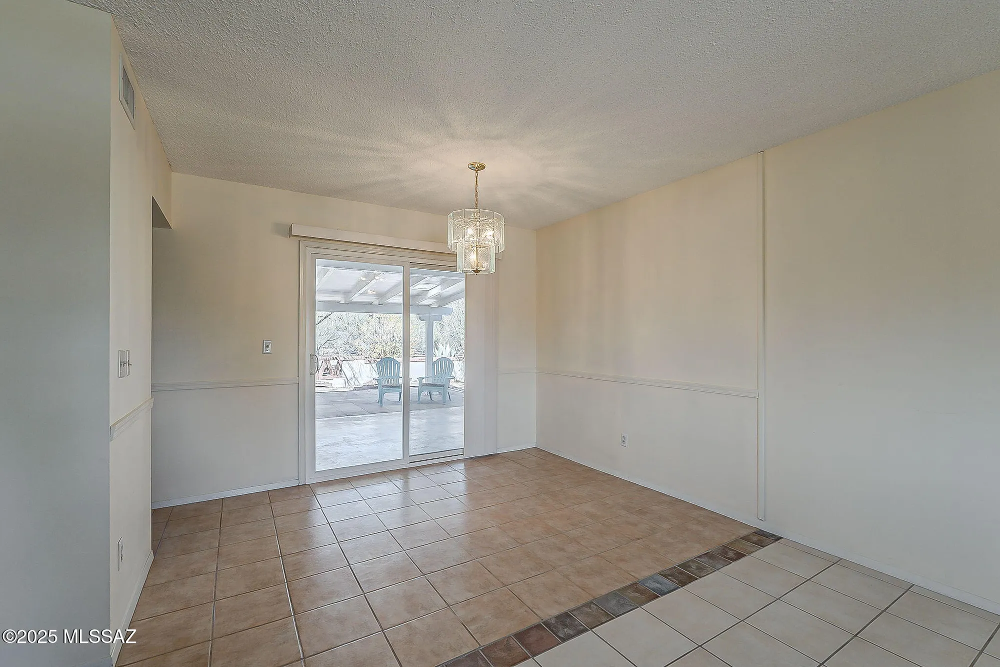 Property Slideshow image 10 of 51 | 316 s abrego dr, Green Valley, AZ, 85614