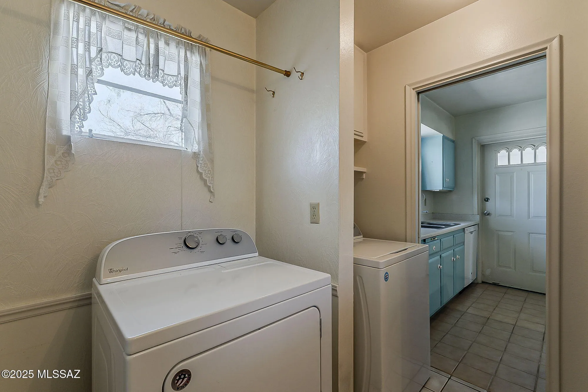 Property Slideshow image 19 of 51 | 316 s abrego dr, Green Valley, AZ, 85614
