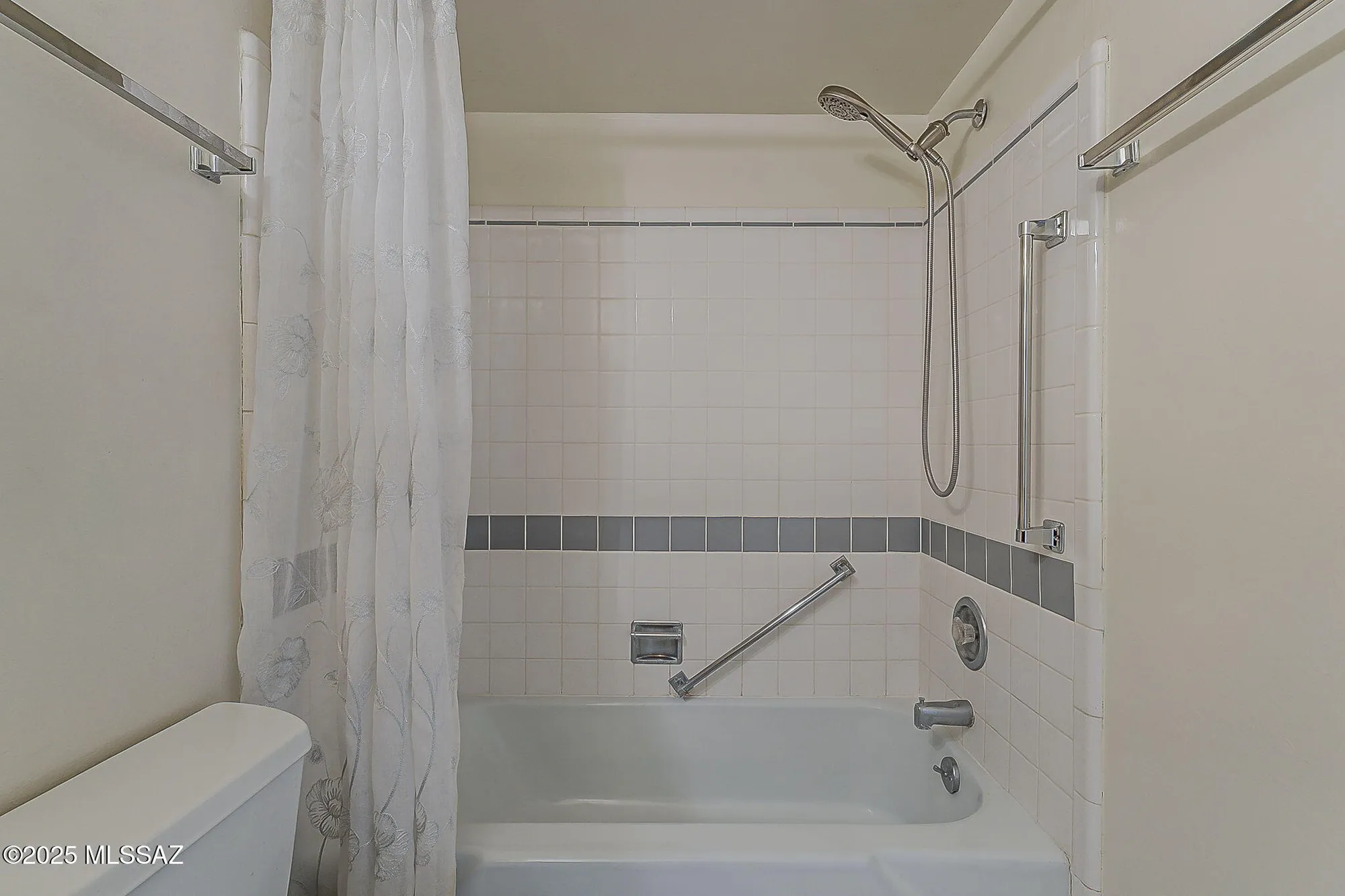 Property Slideshow image 29 of 51 | 316 s abrego dr, Green Valley, AZ, 85614