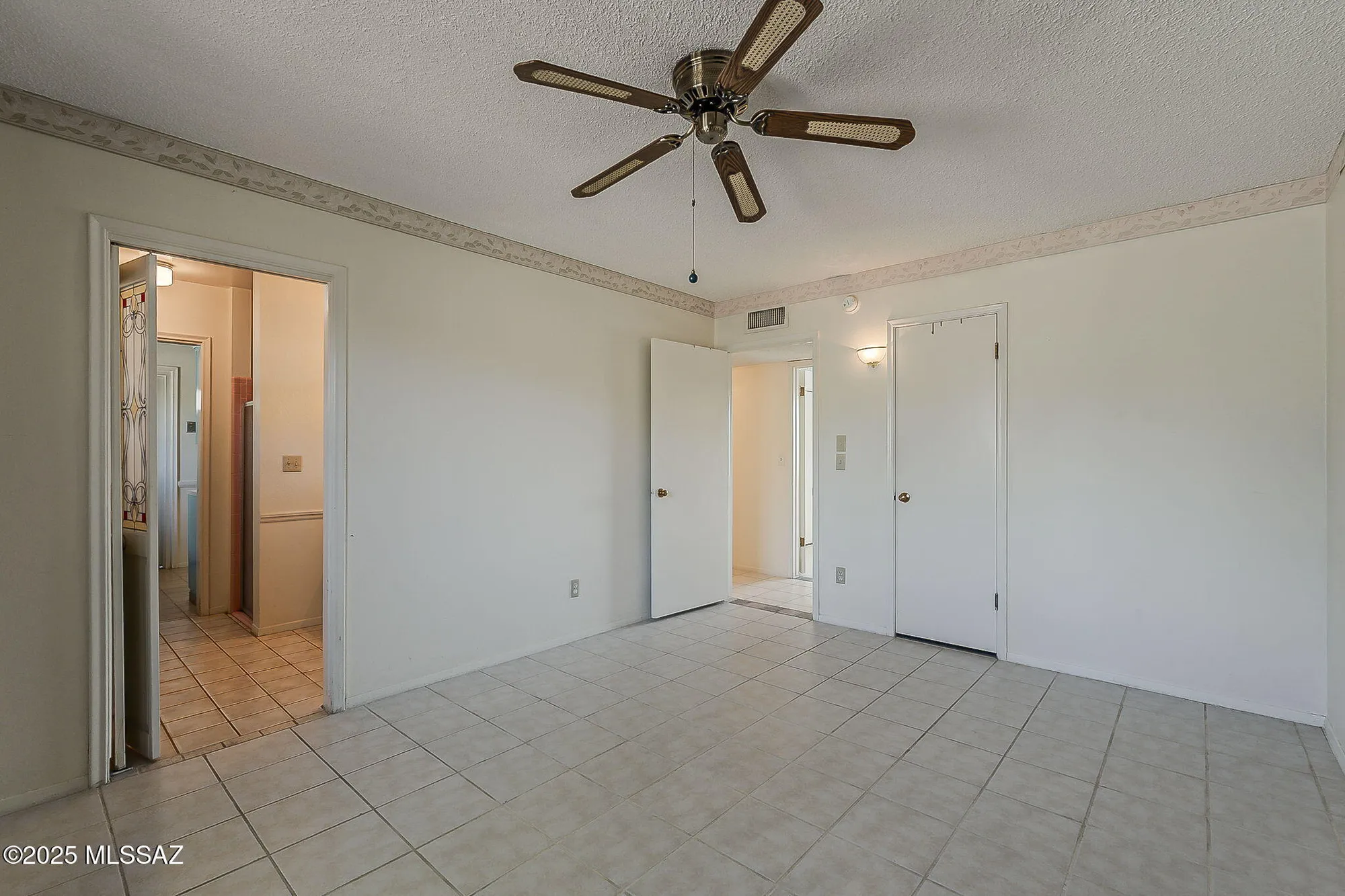 Property Slideshow image 23 of 51 | 316 s abrego dr, Green Valley, AZ, 85614