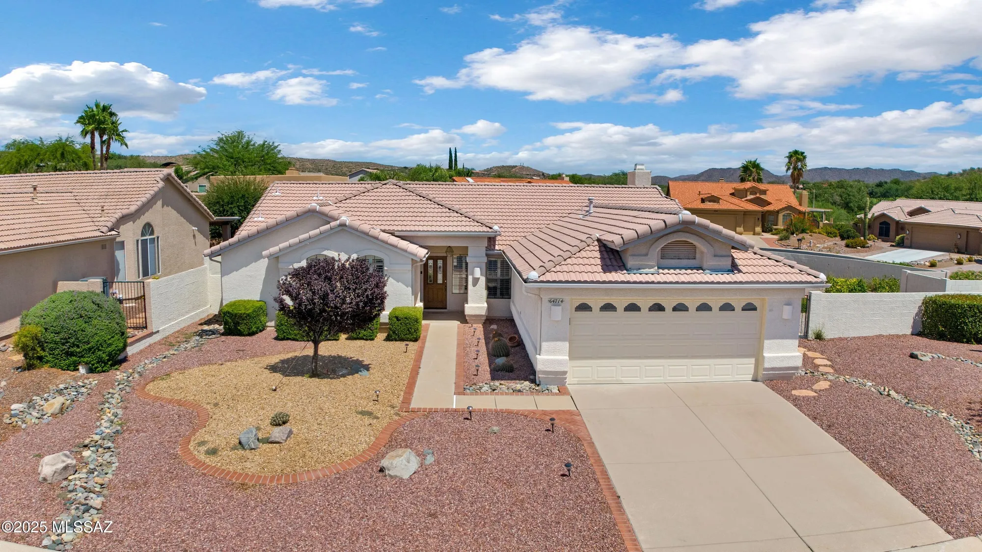 Property Slideshow image 2 of 50 | 64714 e drifter dr, Tucson, AZ, 85739