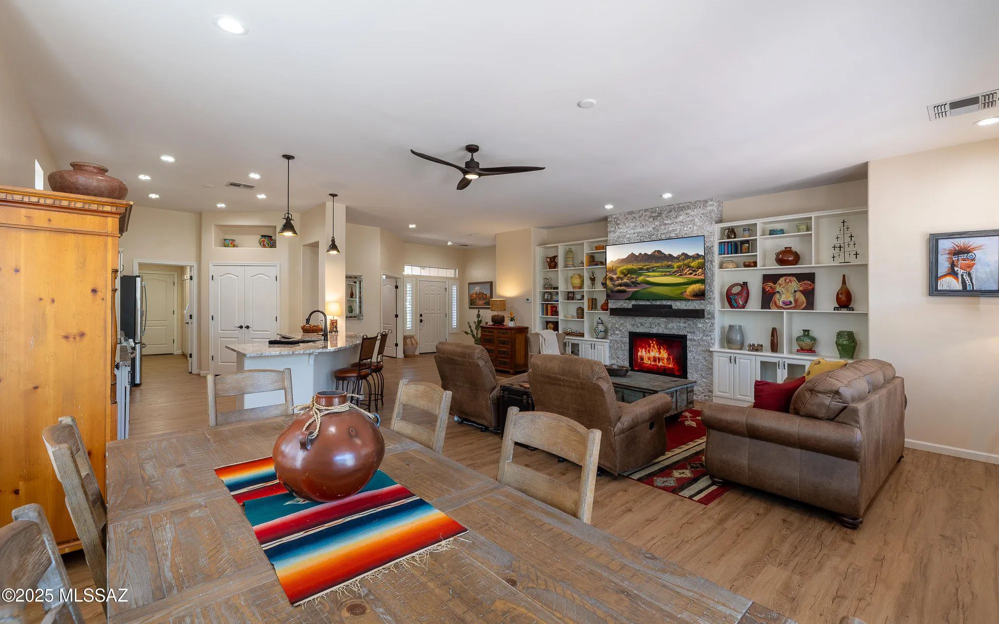 Property Slideshow image 7 of 47 | 12988 n burrobush loop, Marana, AZ, 85658