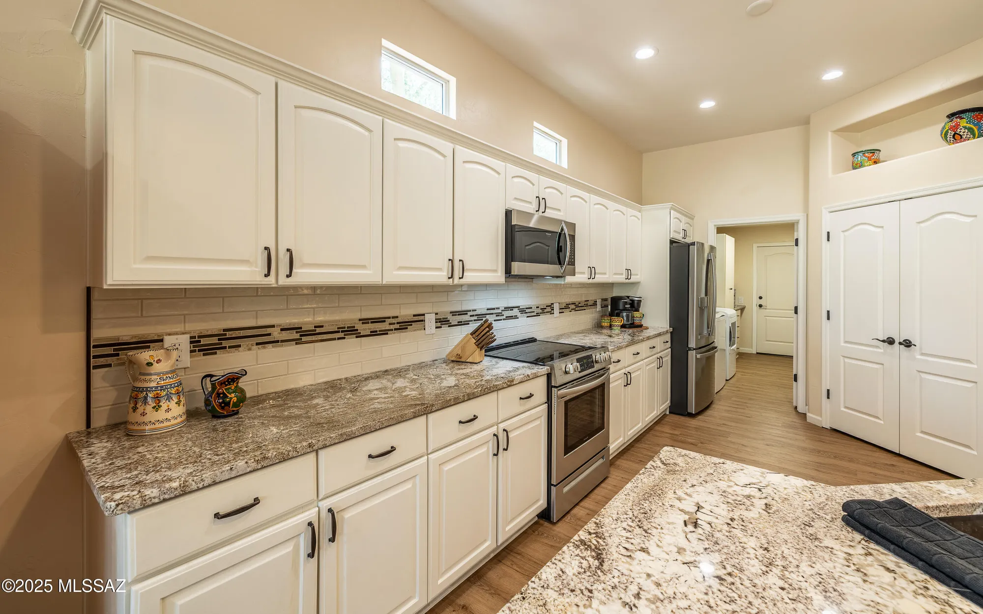 Property Slideshow image 11 of 47 | 12988 n burrobush loop, Marana, AZ, 85658