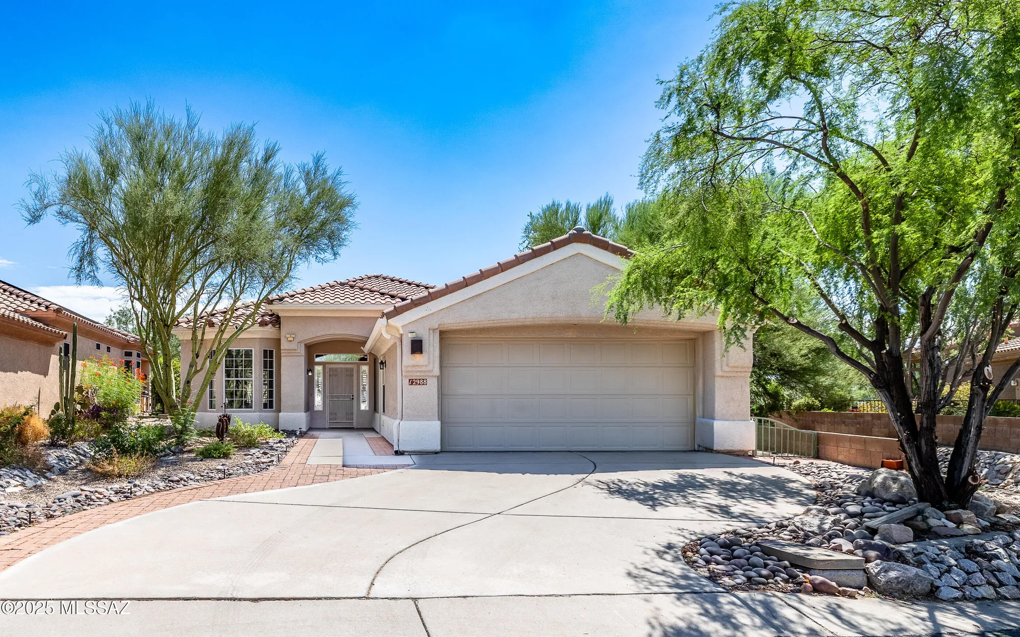Property Slideshow image 1 of 47 | 12988 n burrobush loop, Marana, AZ, 85658