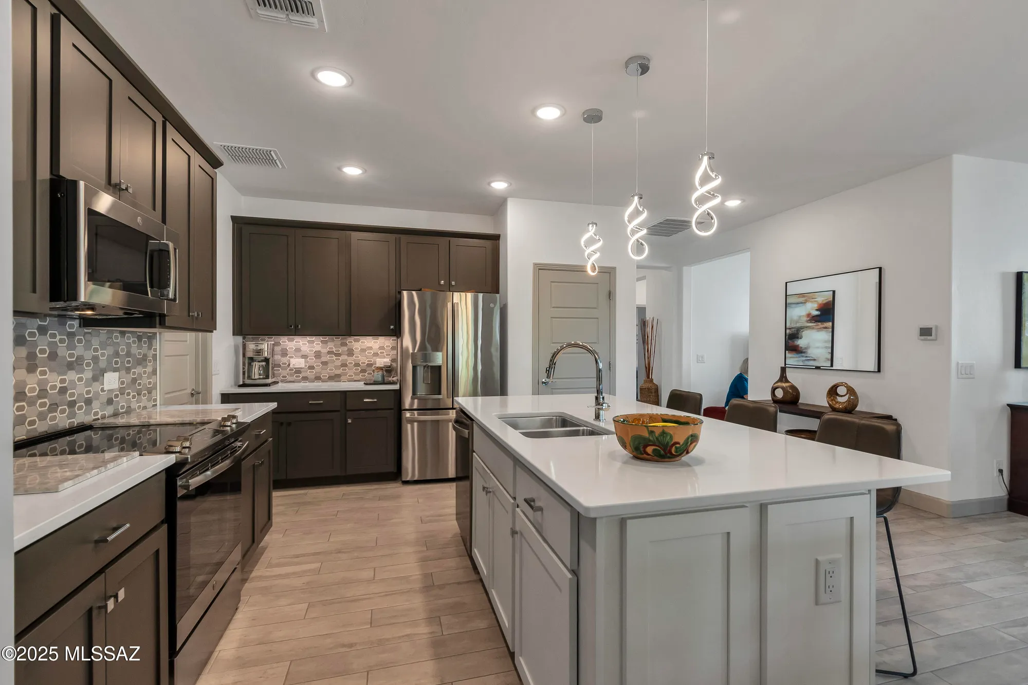 Property Slideshow image 6 of 38 | 1618 e horned lark dr, Green Valley, AZ, 85614
