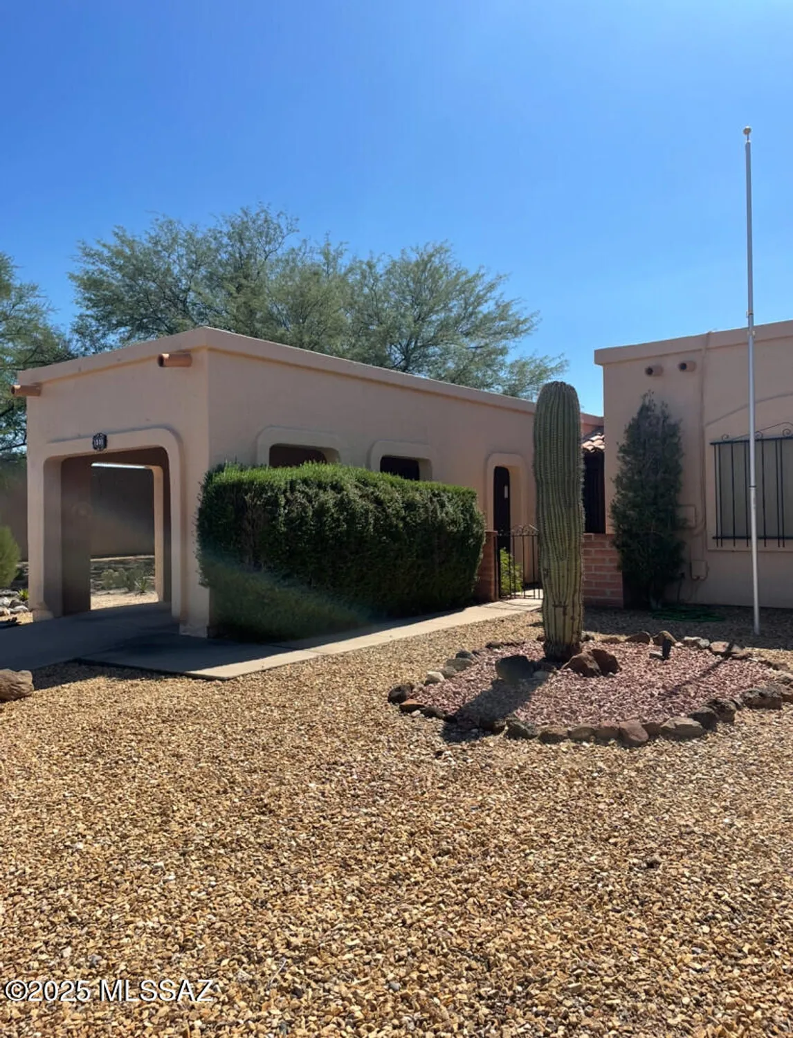 Property Slideshow image 1 of 12 | 1501 w calle mendoza, Green Valley, AZ, 85622