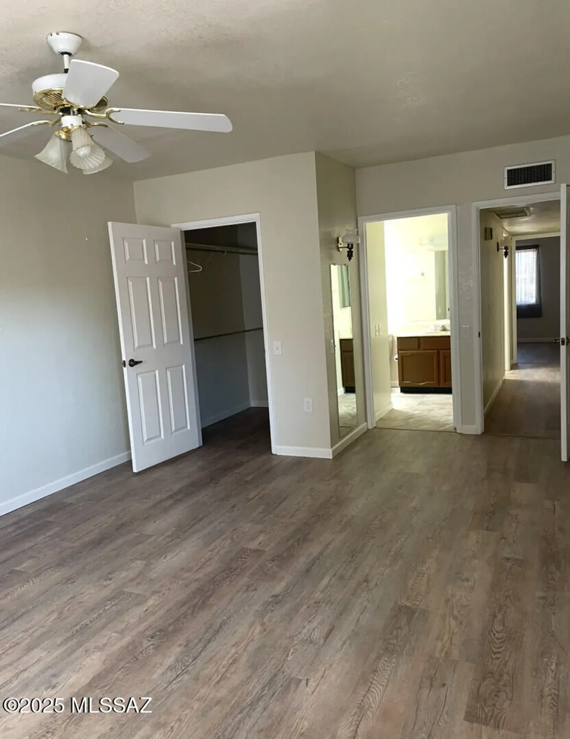 Property Slideshow image 6 of 12 | 1501 w calle mendoza, Green Valley, AZ, 85622