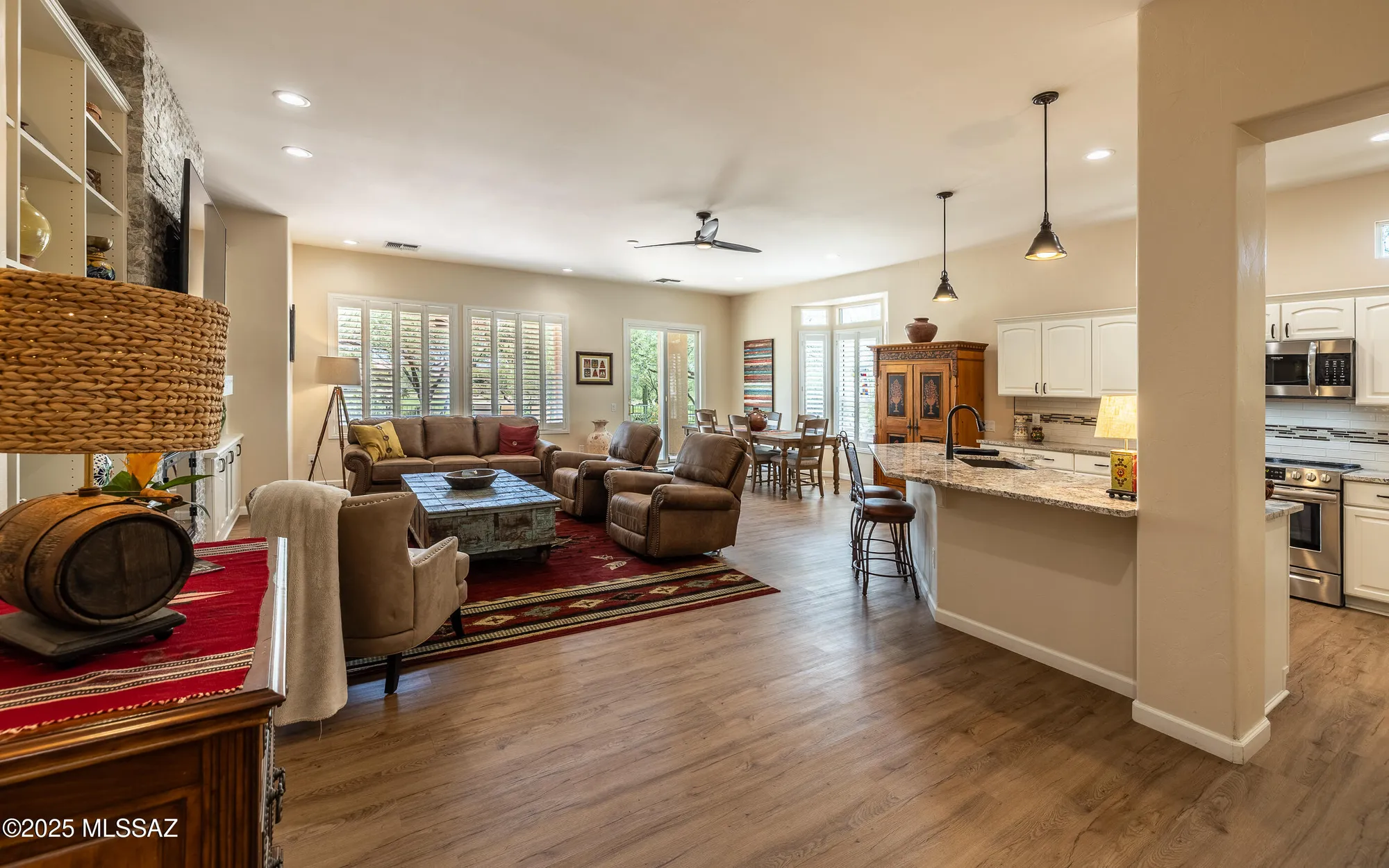 Property Slideshow image 6 of 47 | 12988 n burrobush loop, Marana, AZ, 85658